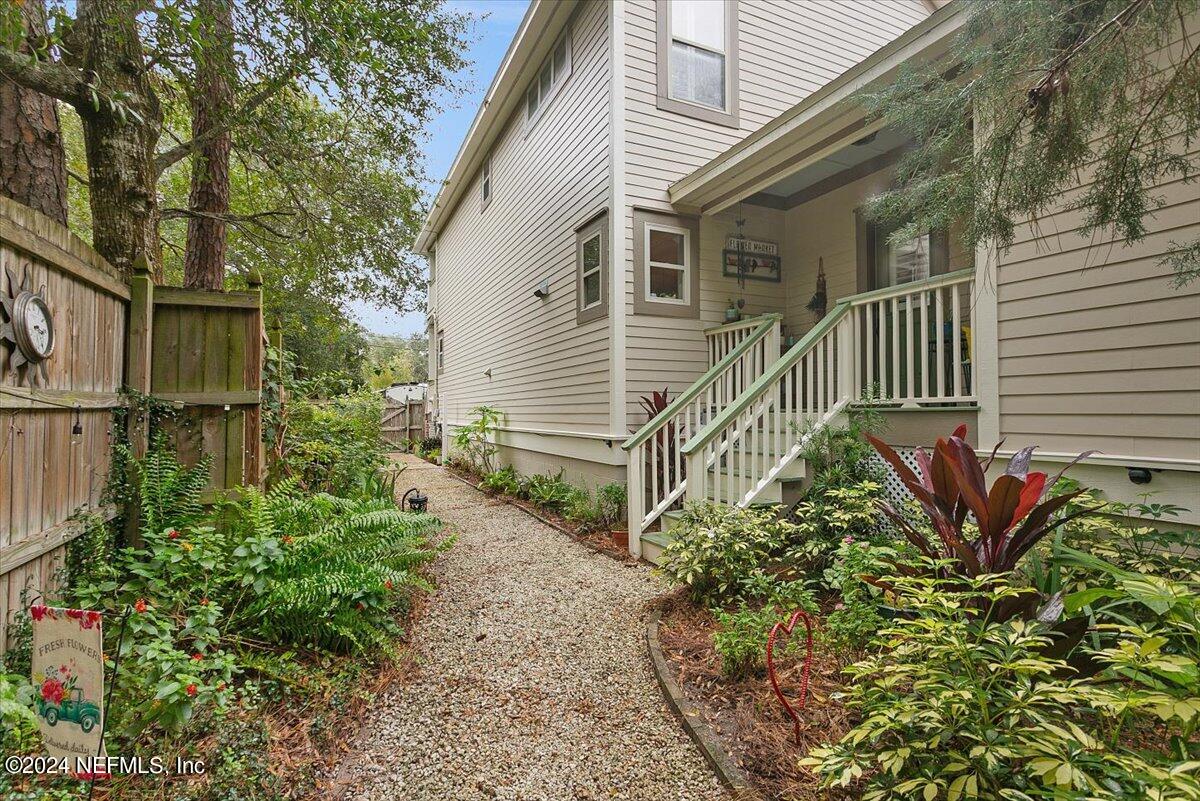 21 E CASANOVA Road