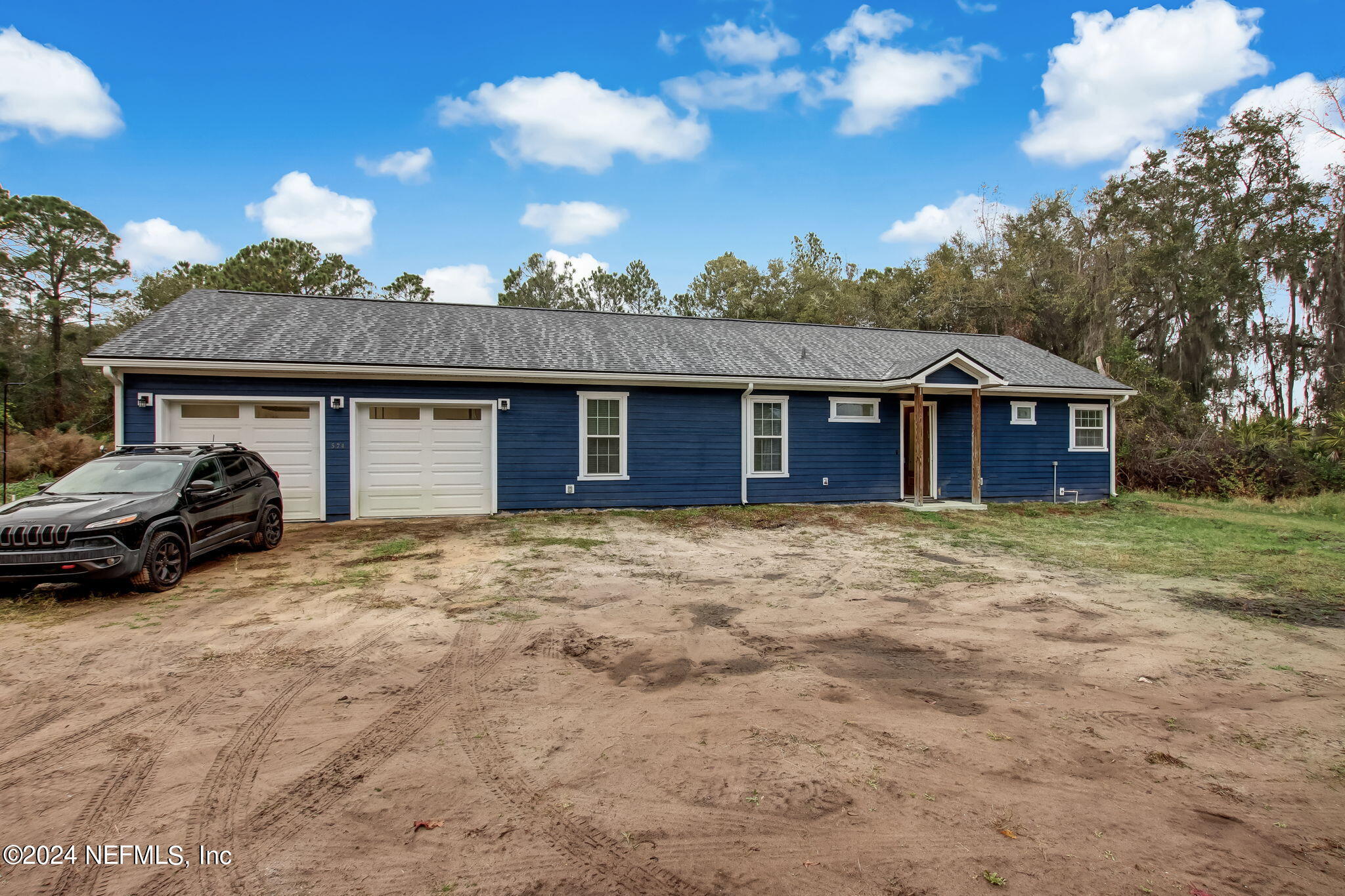 574 W RIVER Road