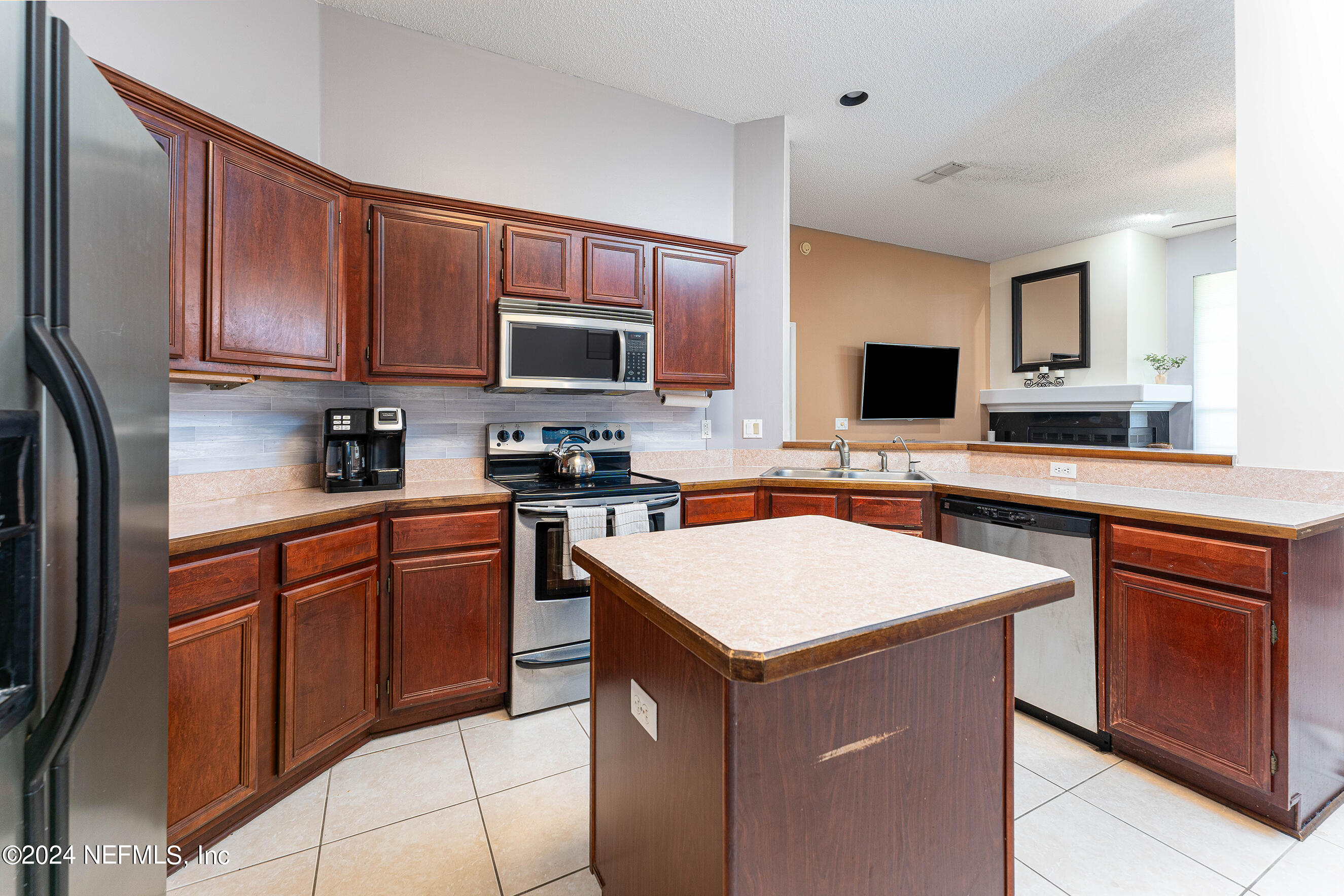 11669 OXFORD CREST Lane