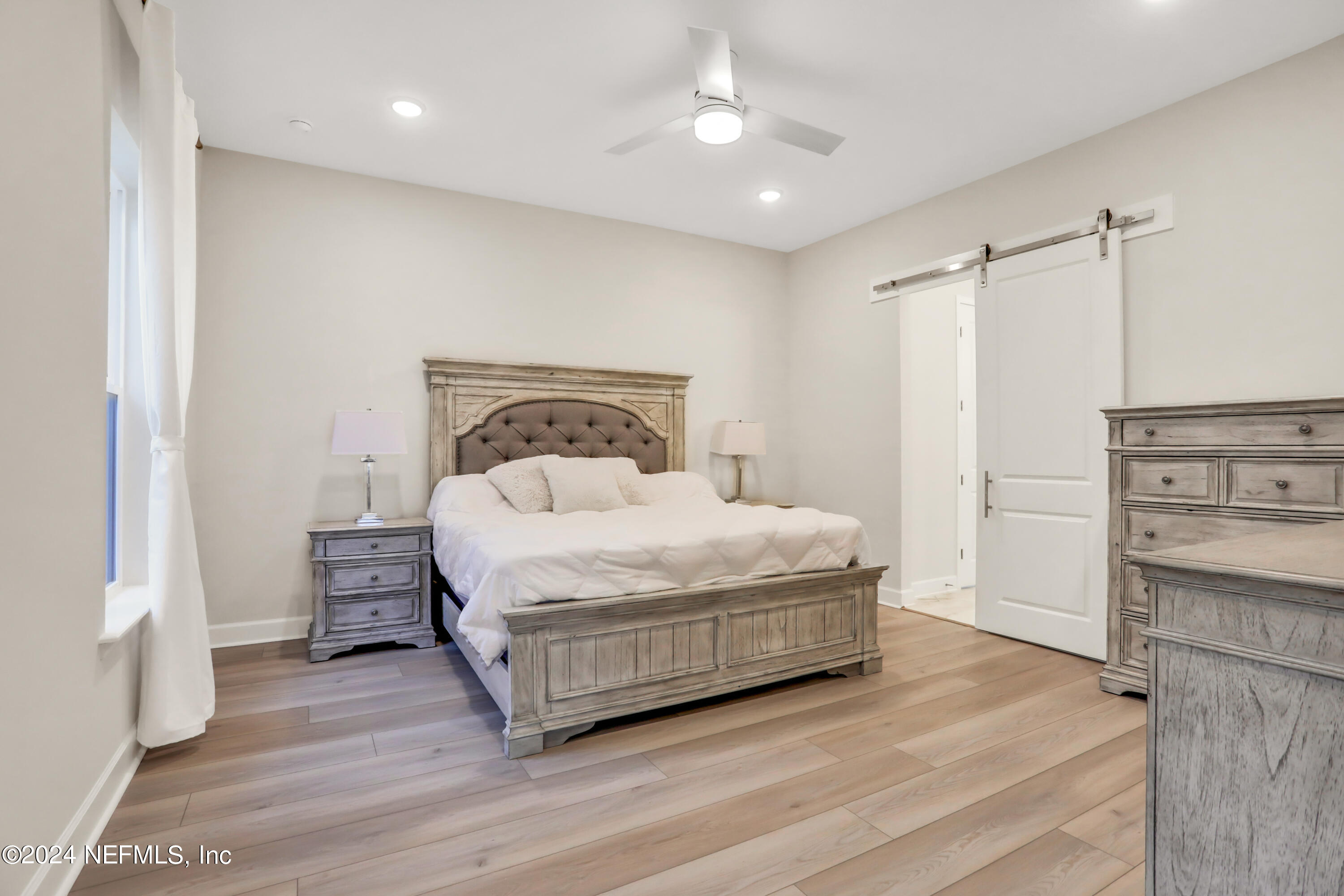 279 PALM CREST Drive