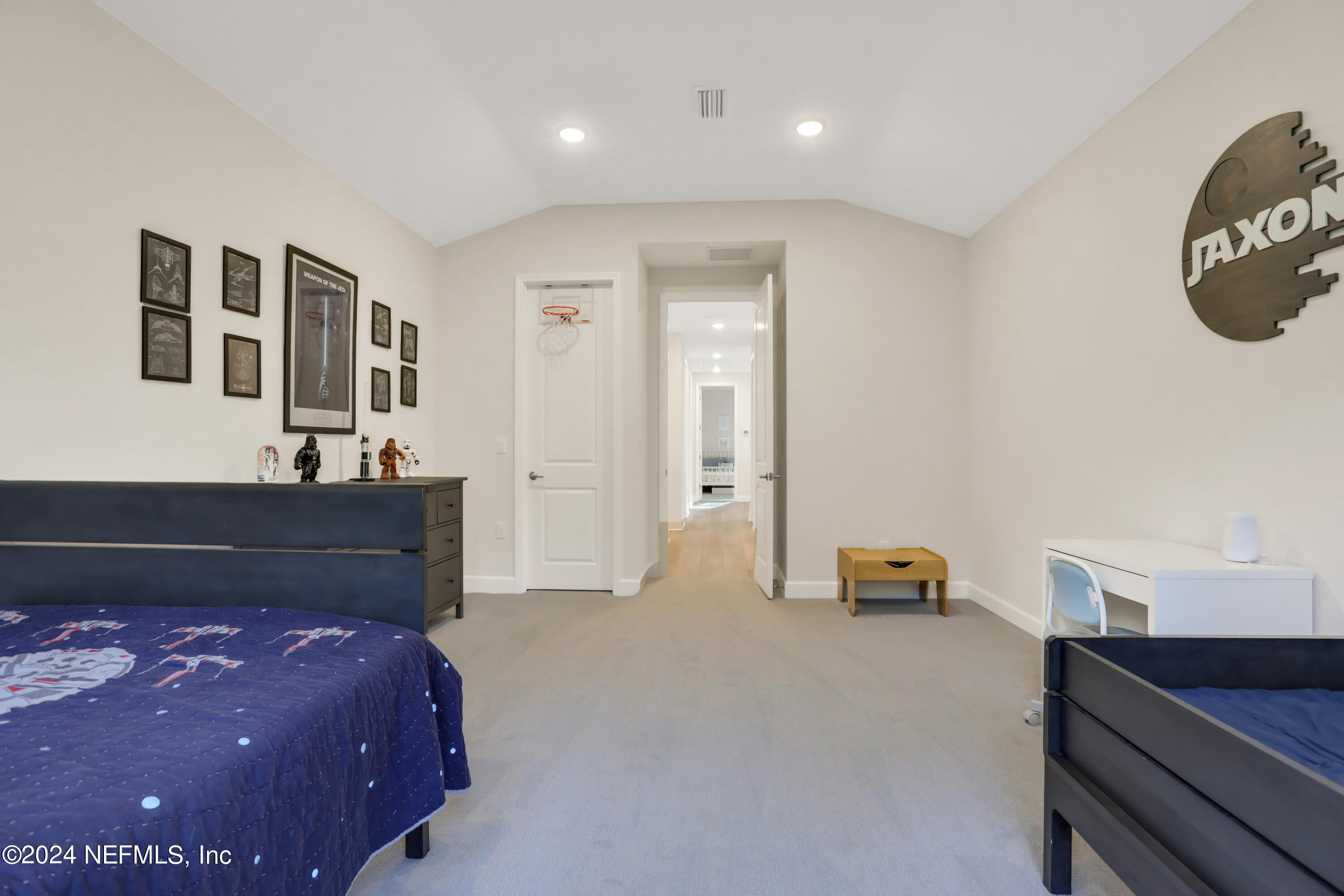 279 PALM CREST Drive