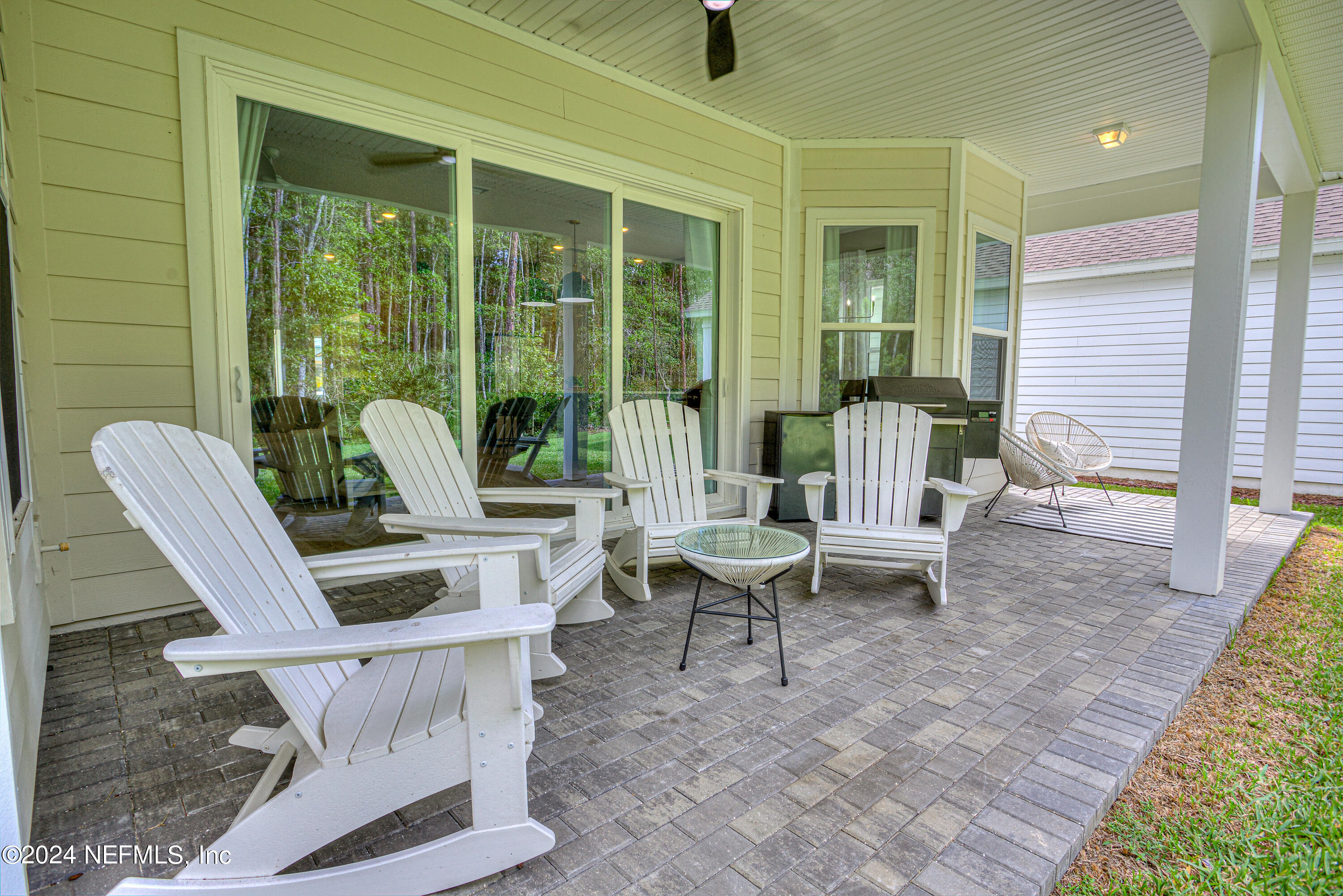 279 PALM CREST Drive