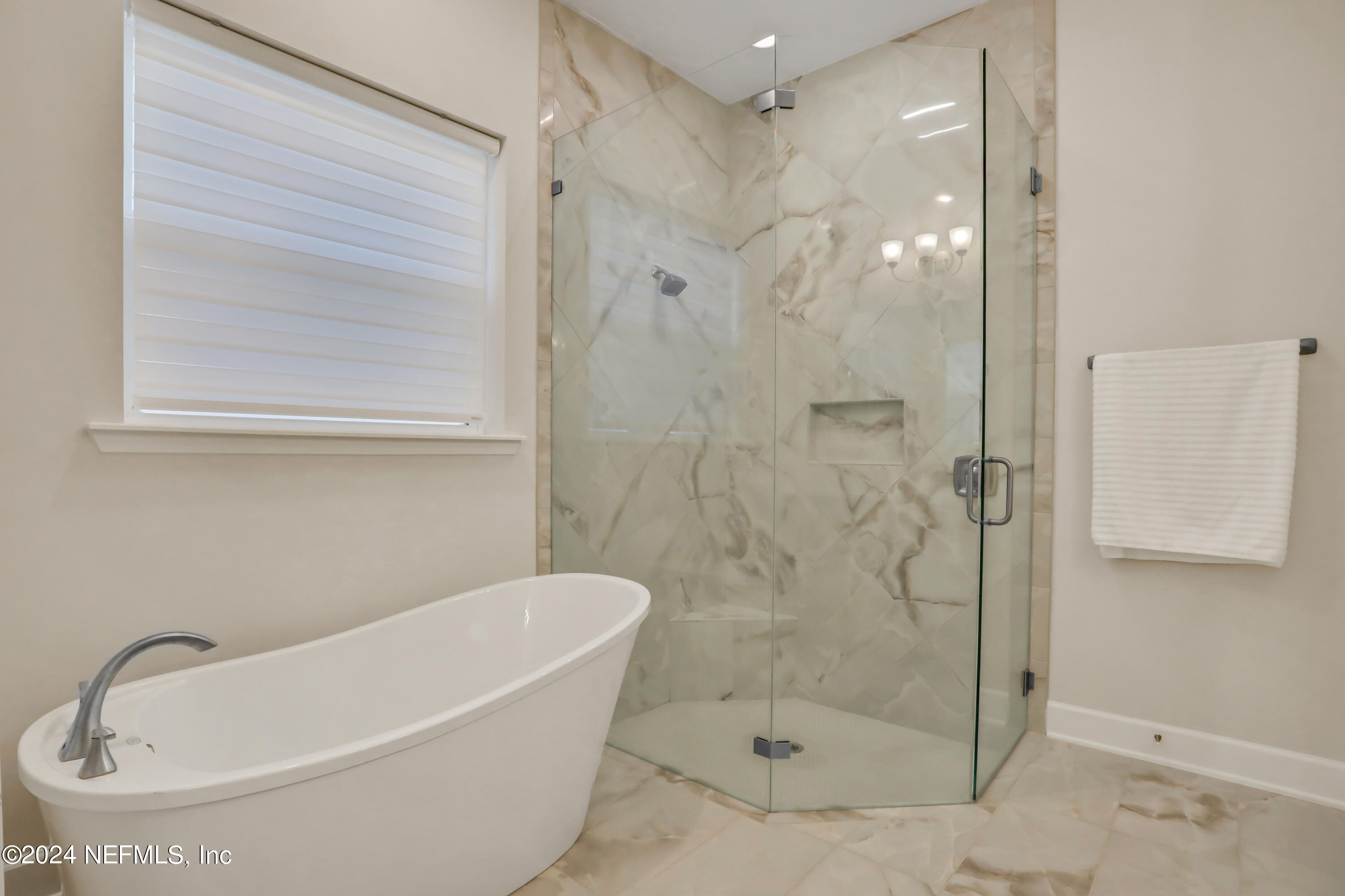 279 PALM CREST Drive