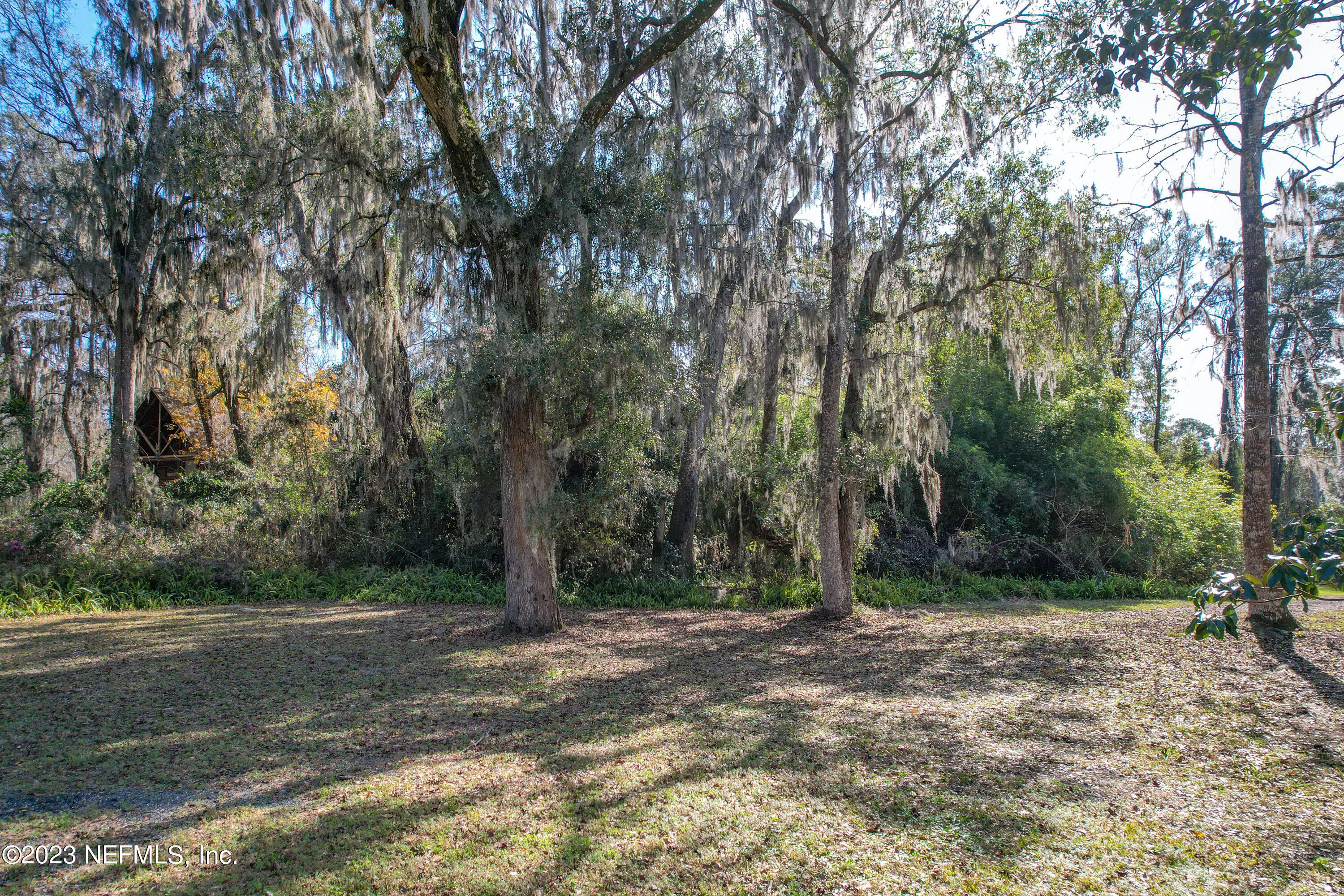 1318 FRUIT COVE Road N