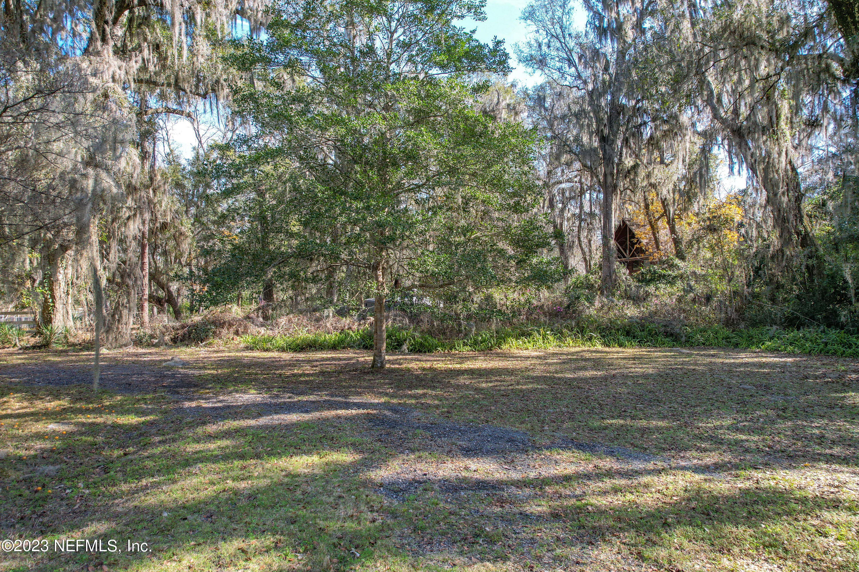 1318 FRUIT COVE Road N