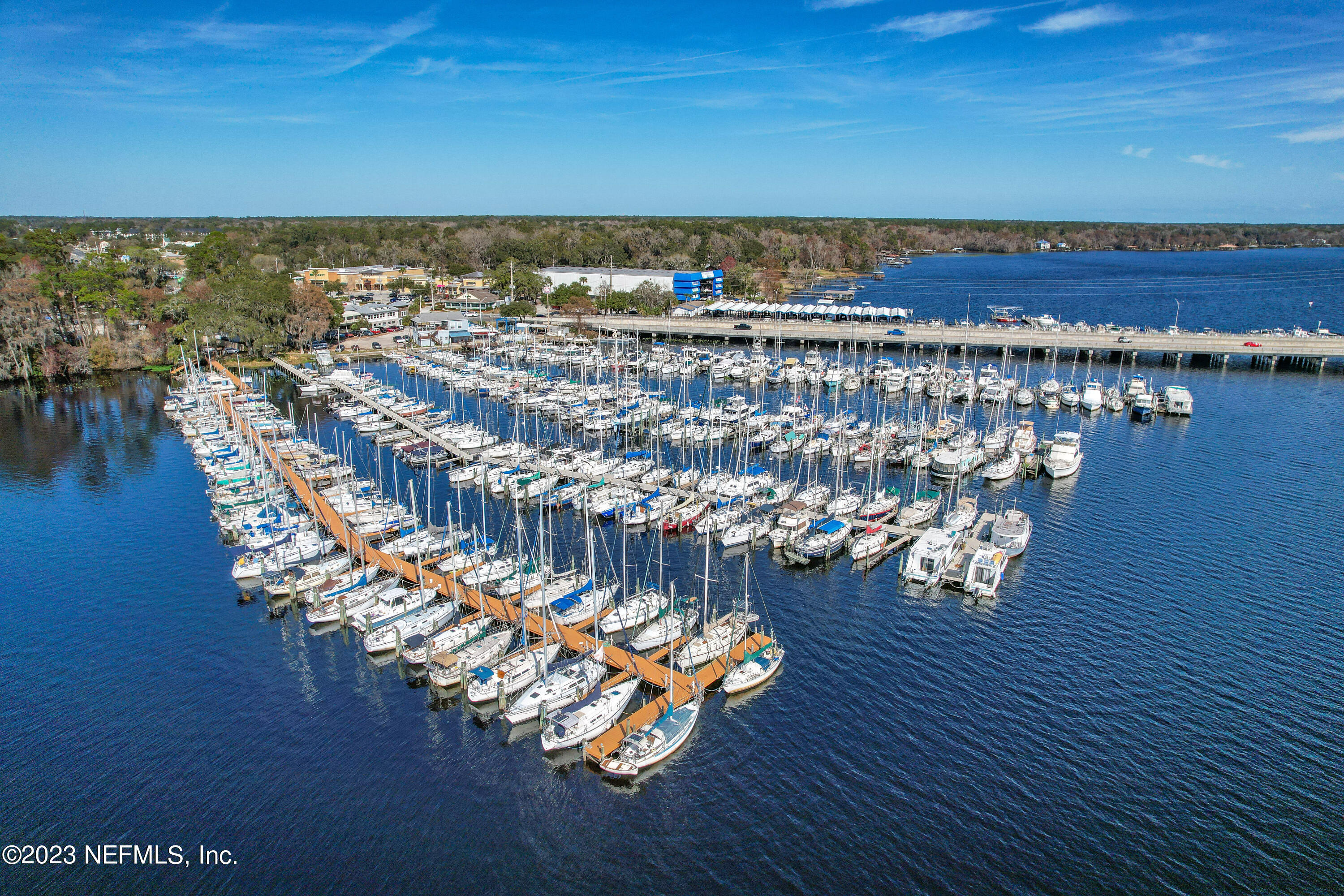 1318 FRUIT COVE Road N