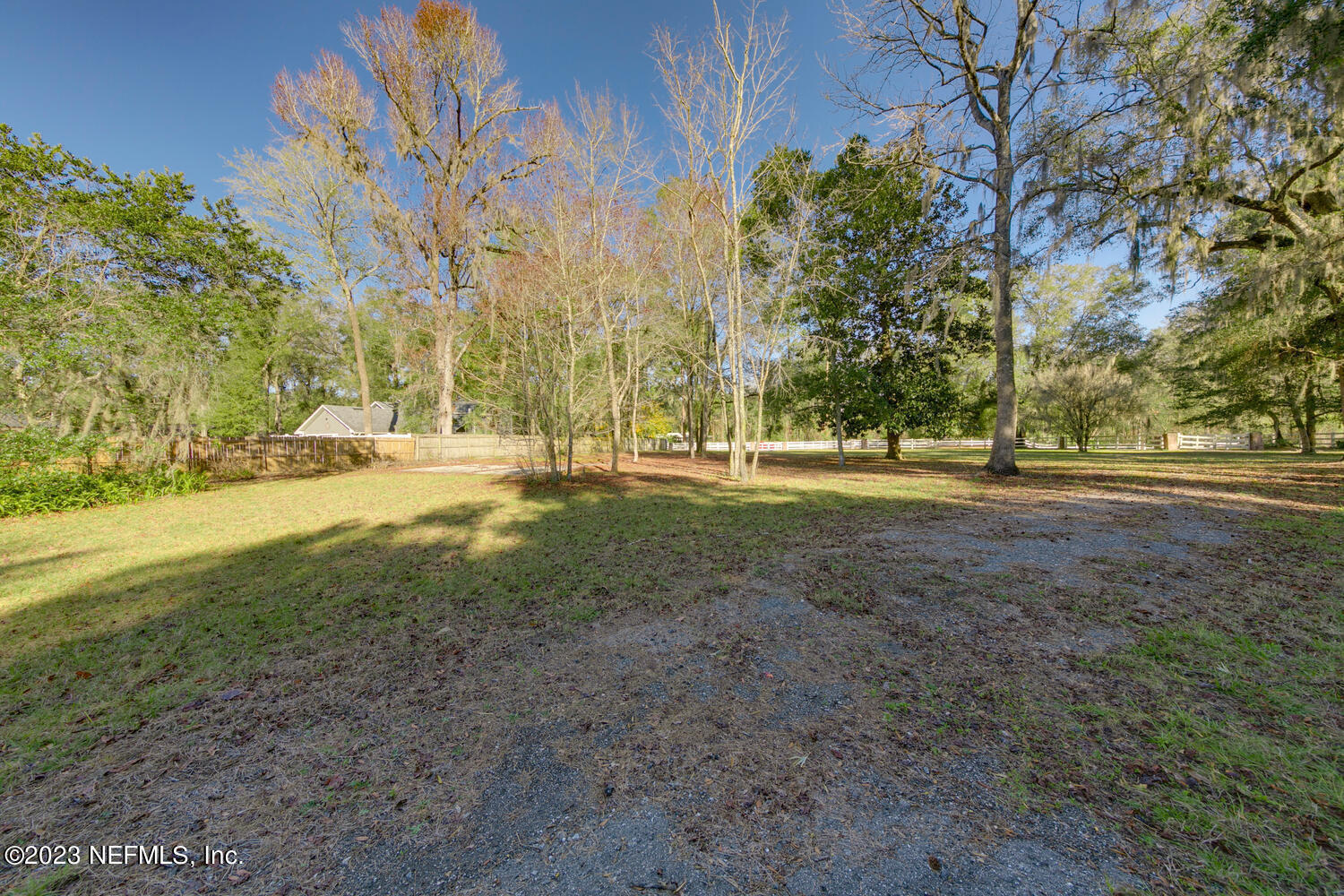 1318 FRUIT COVE Road N