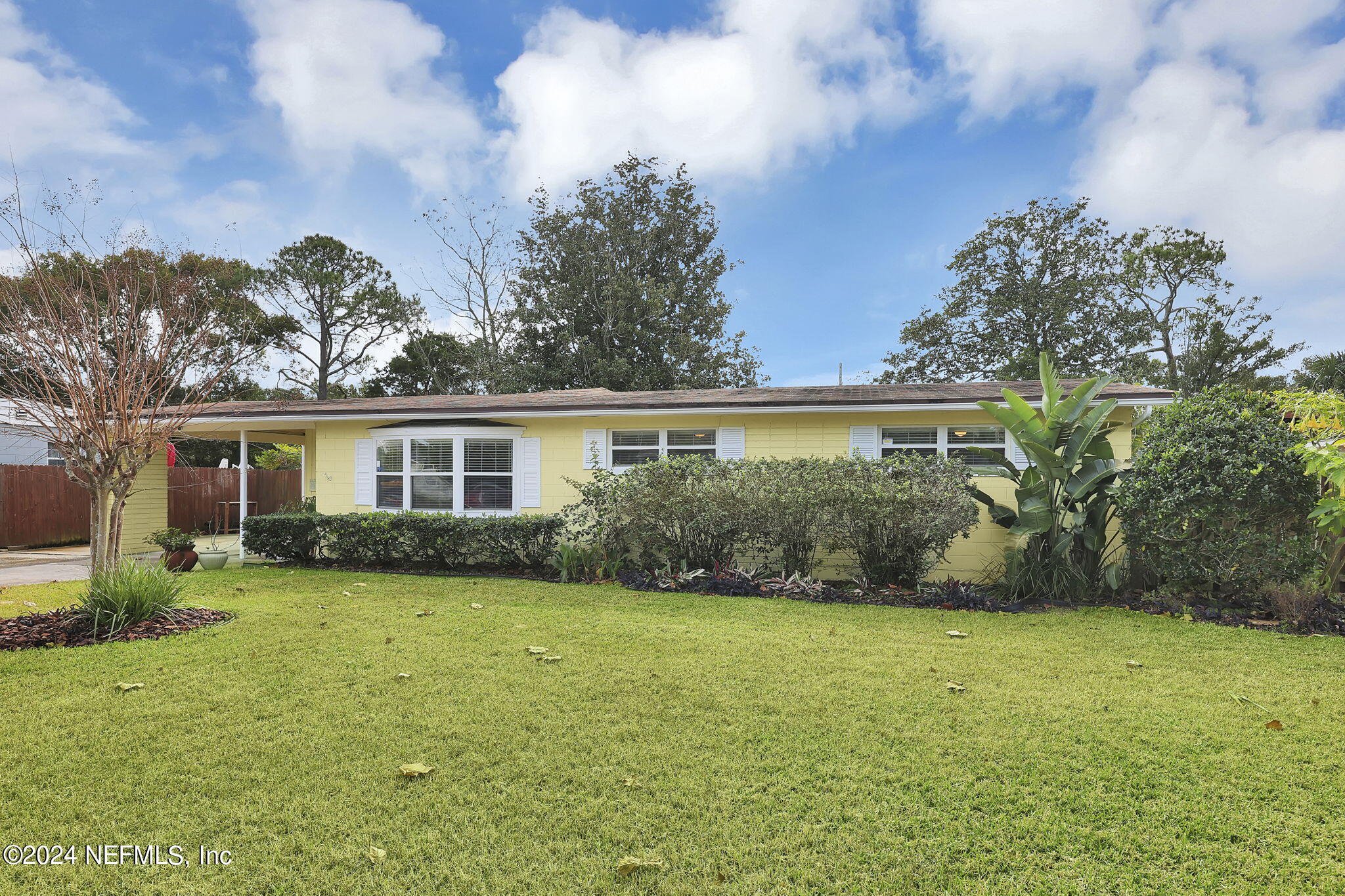 1718 SABLE PALM Lane