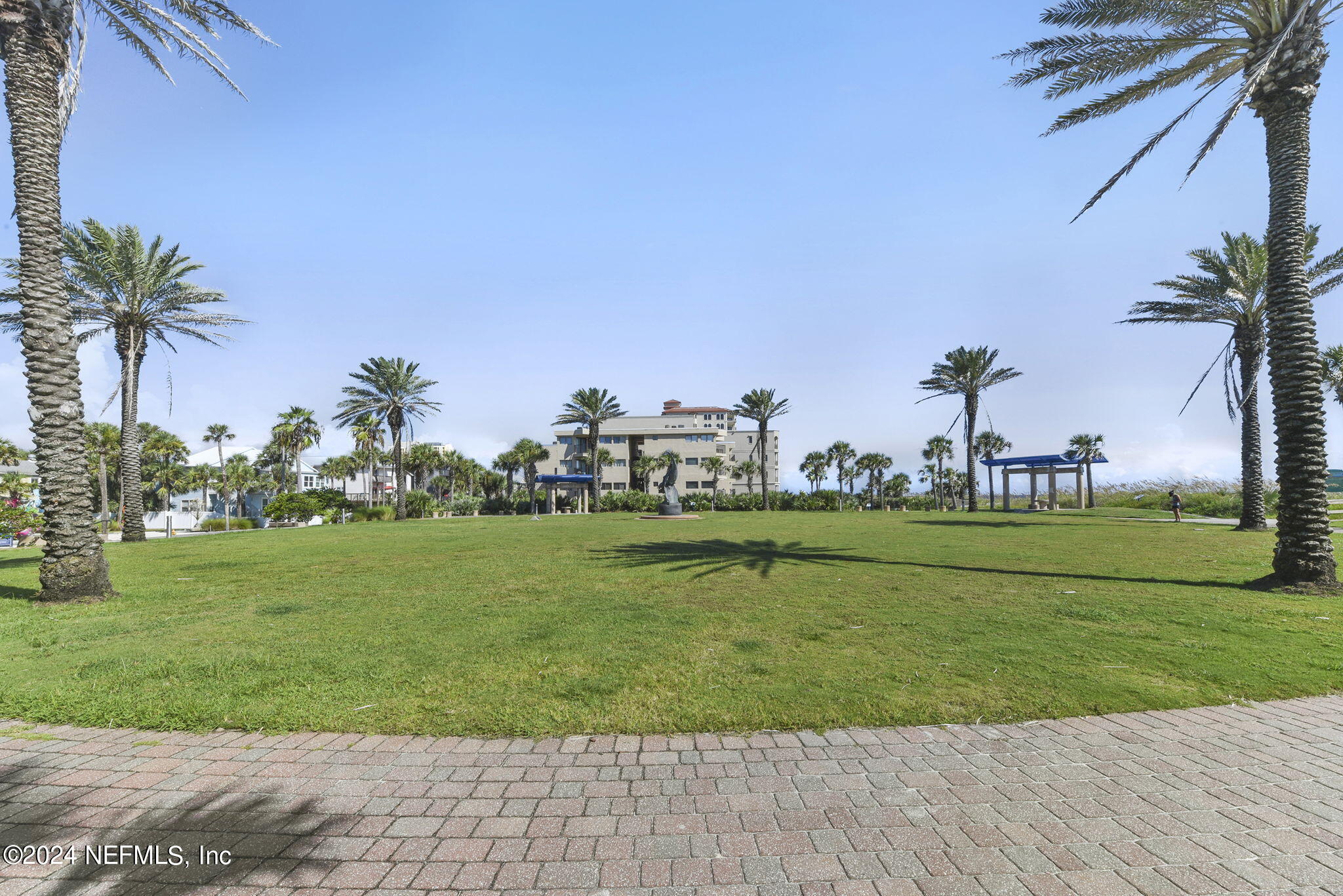 1718 SABLE PALM Lane