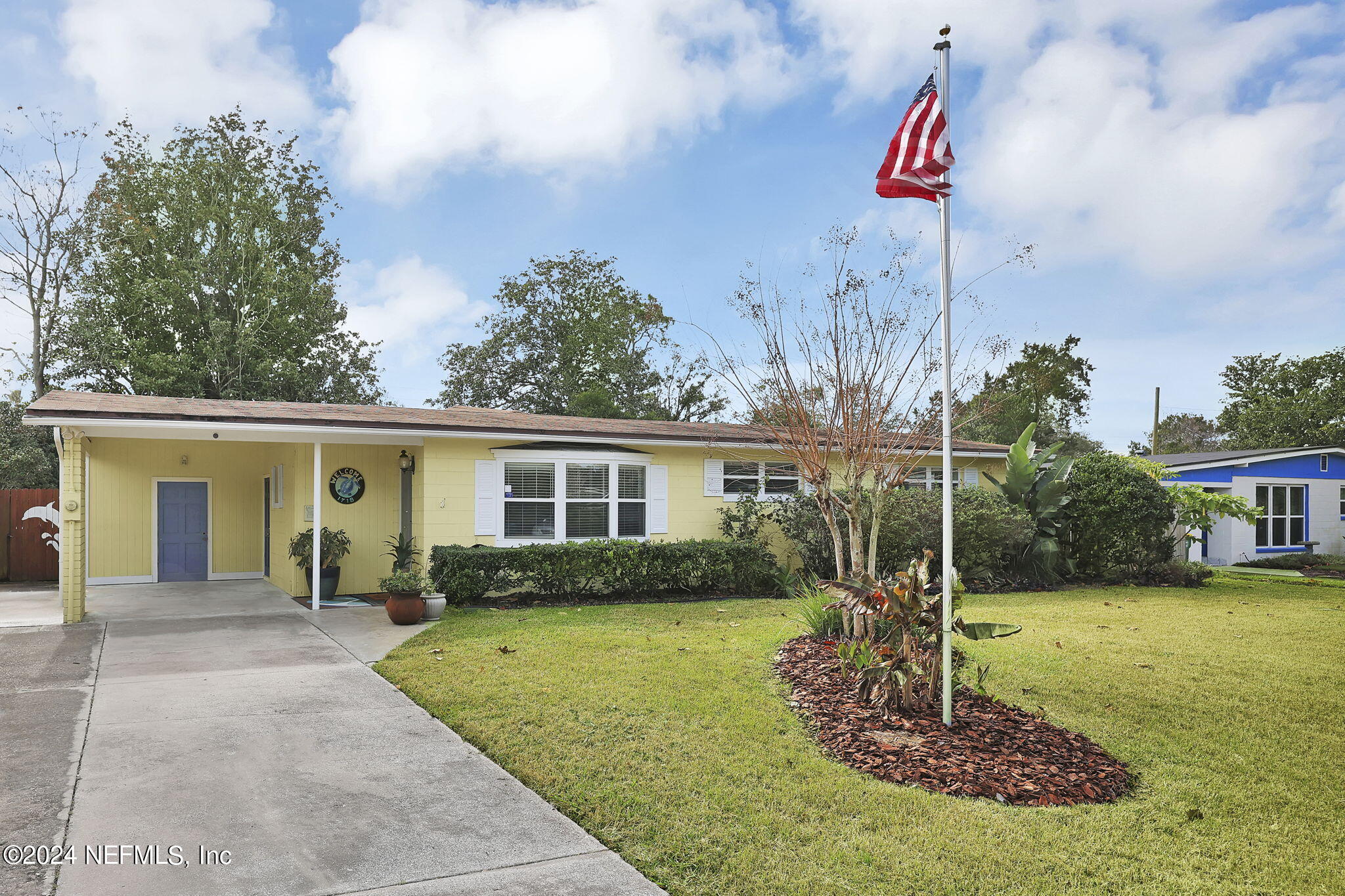 1718 SABLE PALM Lane