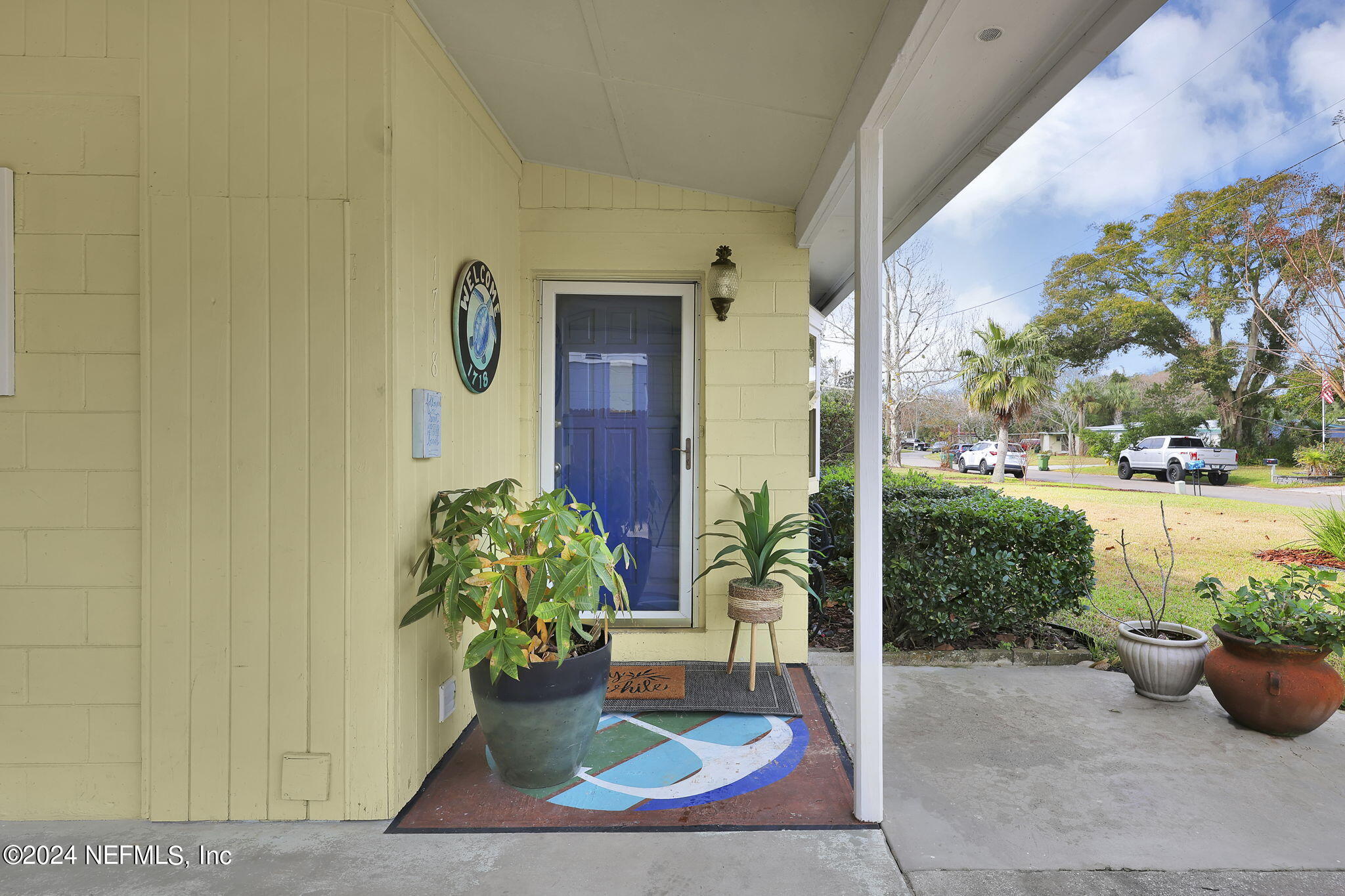 1718 SABLE PALM Lane