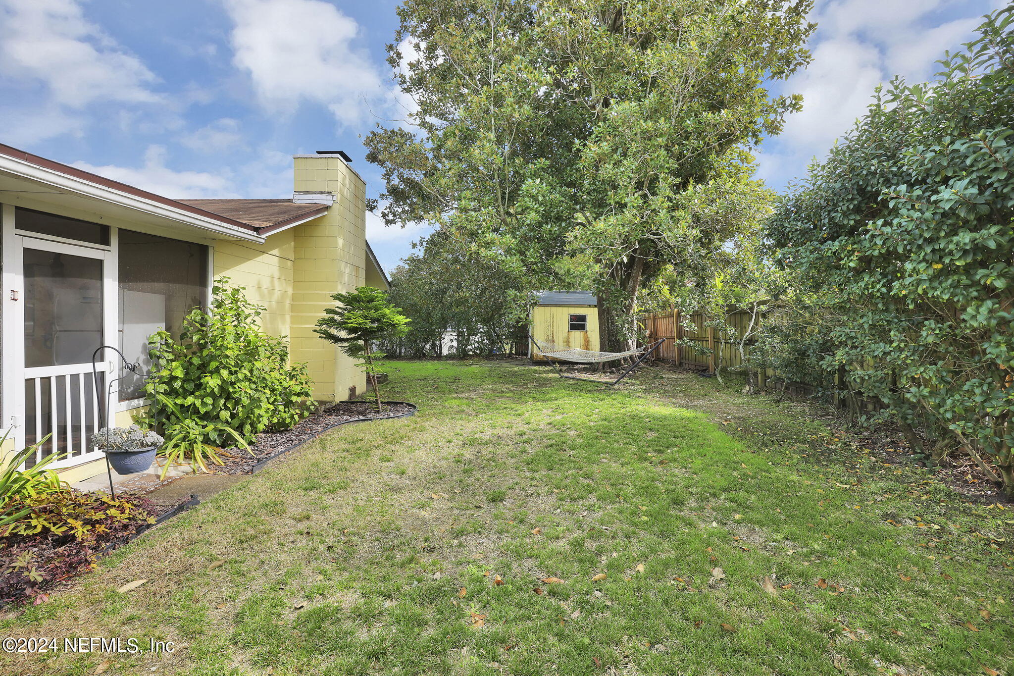 1718 SABLE PALM Lane