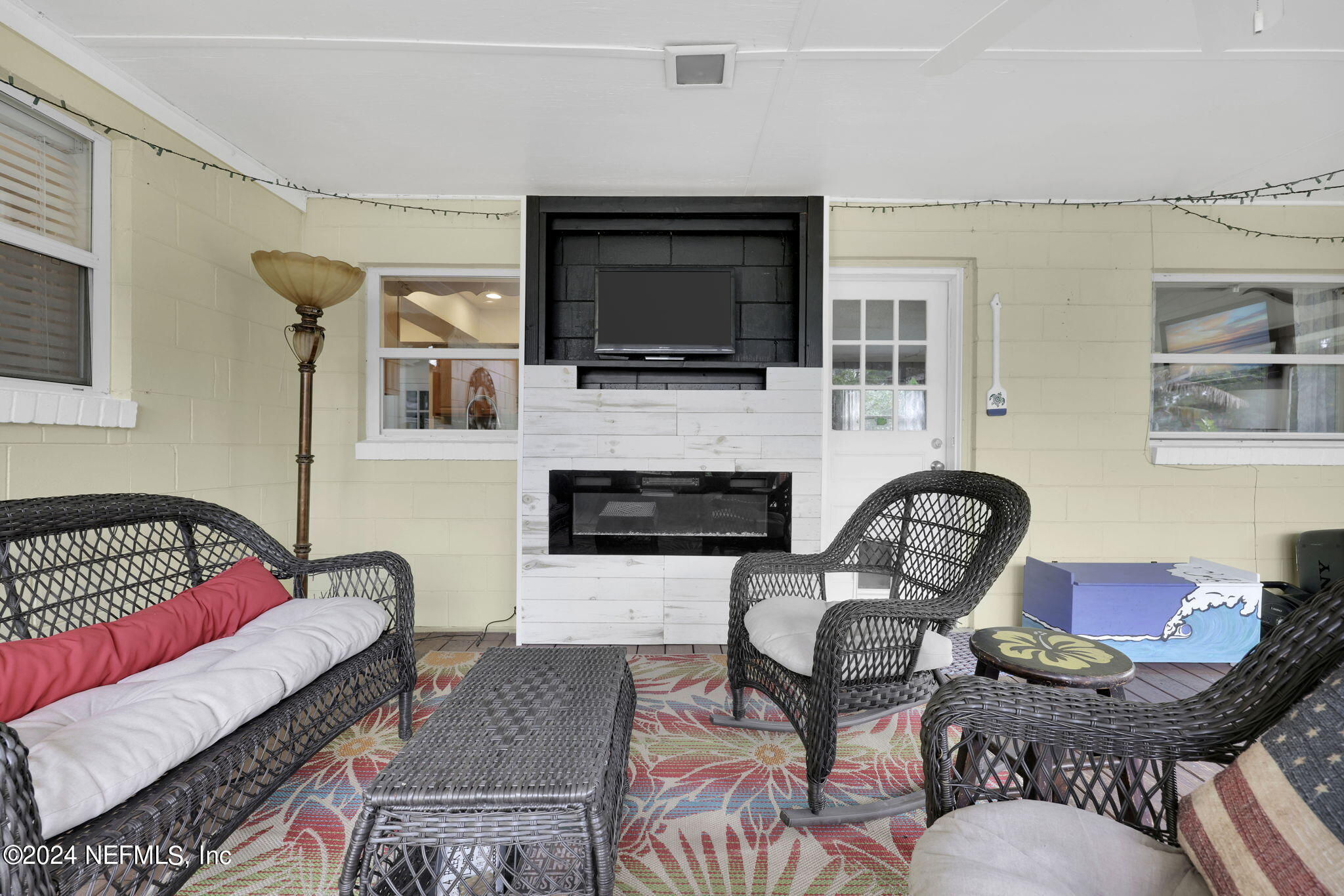 1718 SABLE PALM Lane