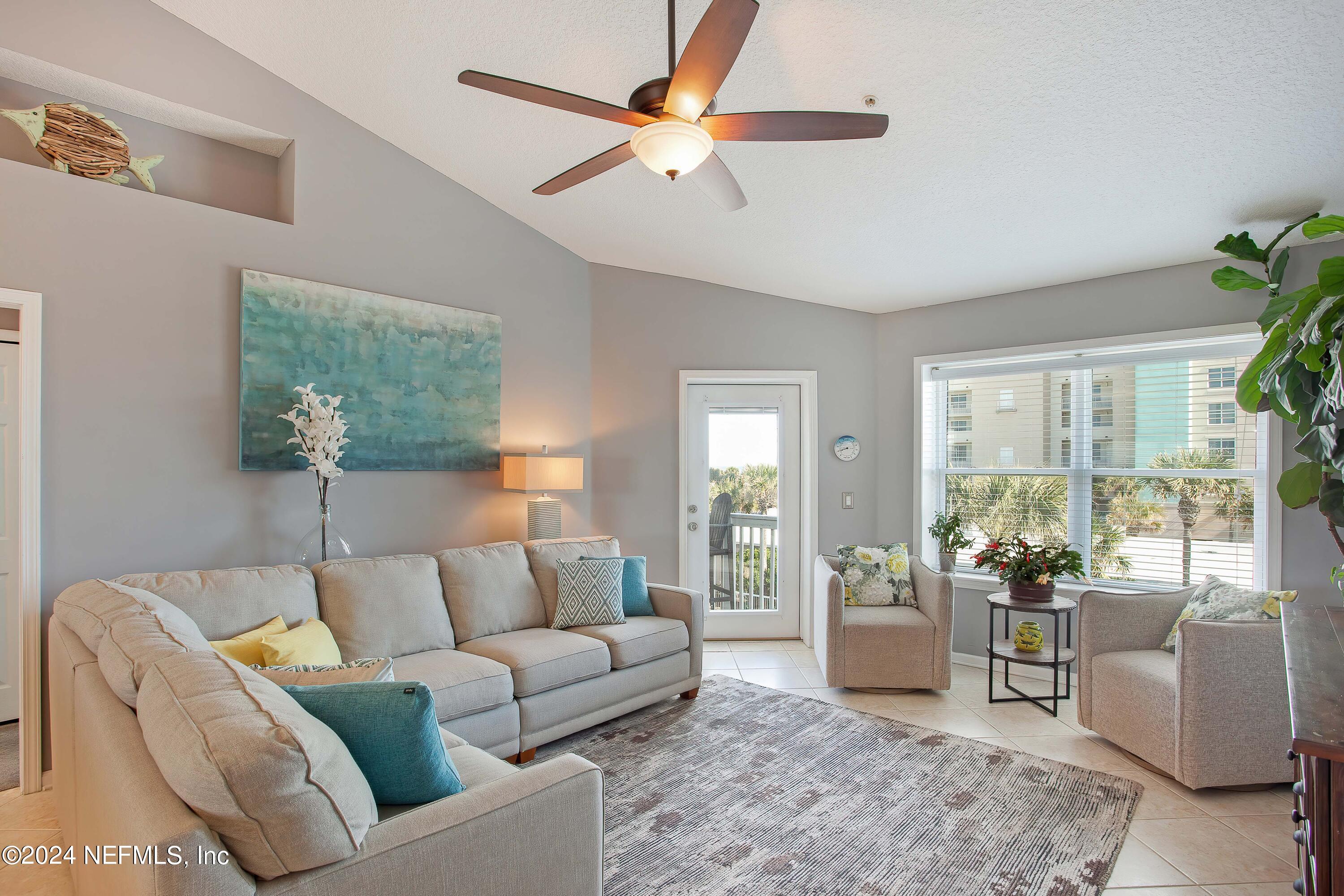 1412 N 1ST Street N, 303