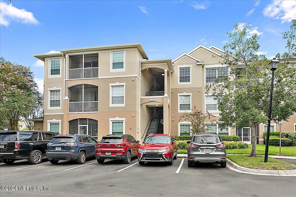 7990 BAYMEADOWS Road E, 1024
