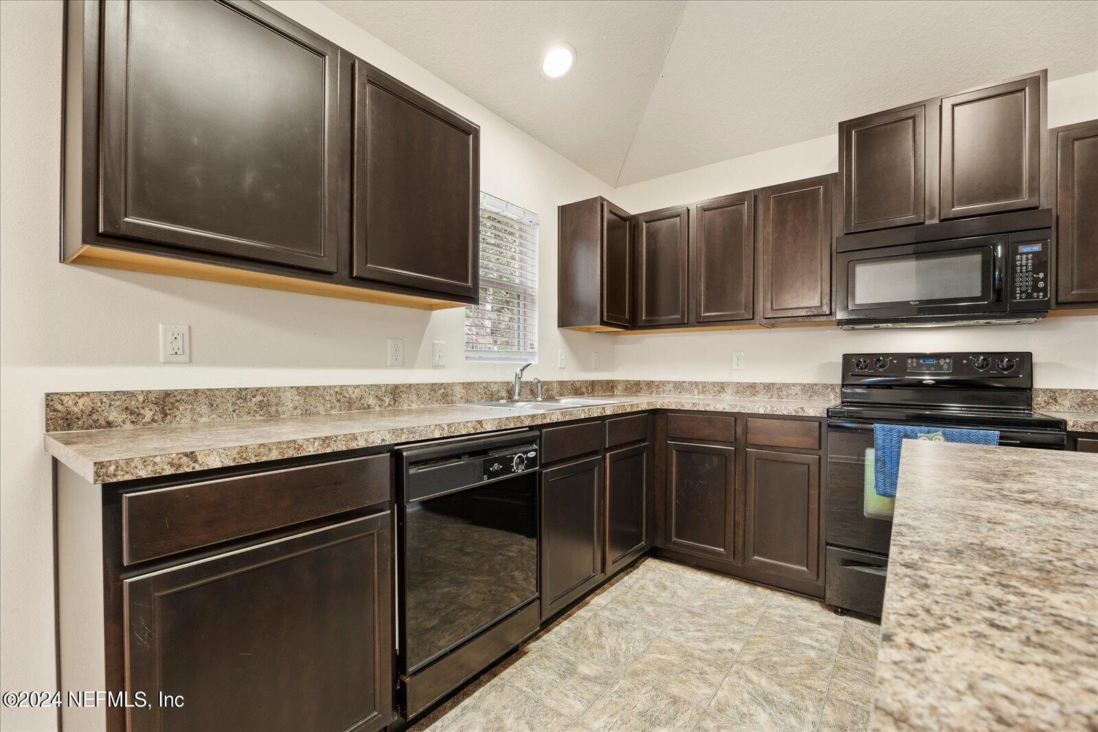 15831 DALLAS CREEK Court