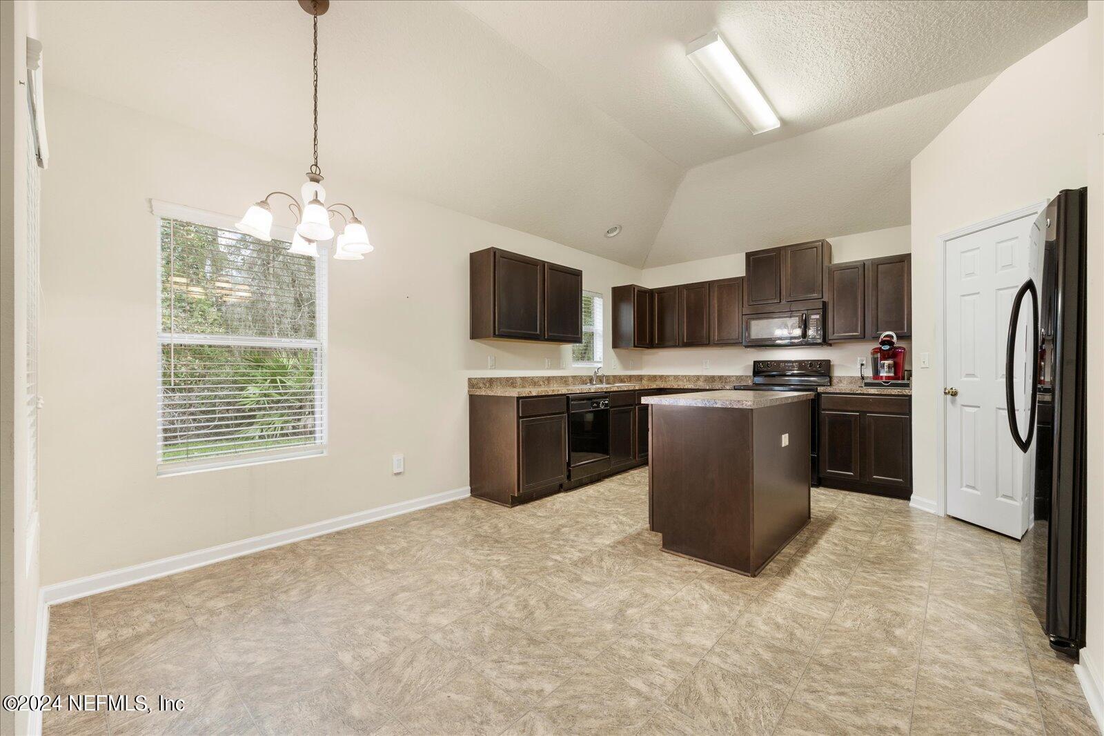 15831 DALLAS CREEK Court