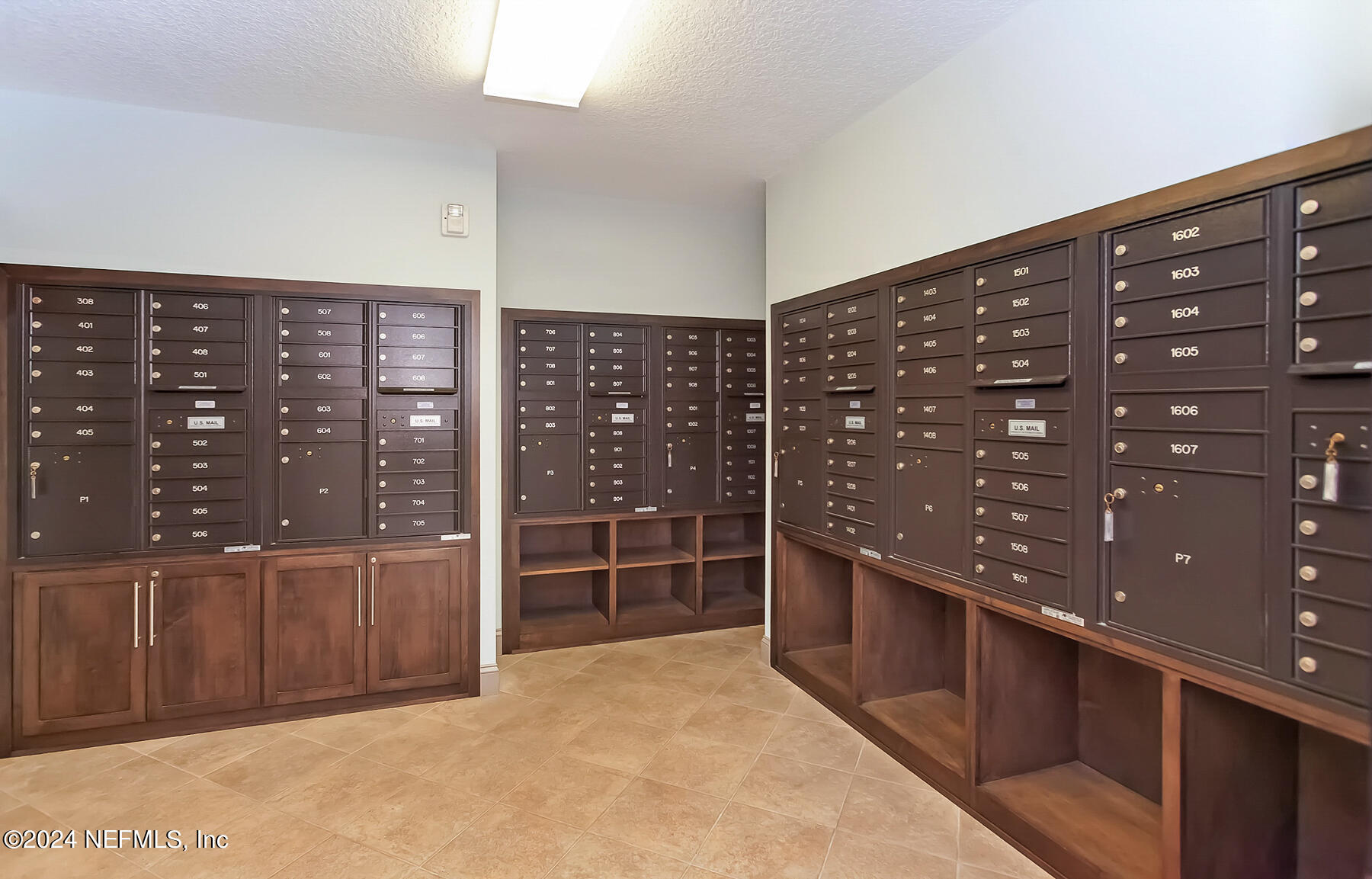 1301 S 1ST Street, 1508