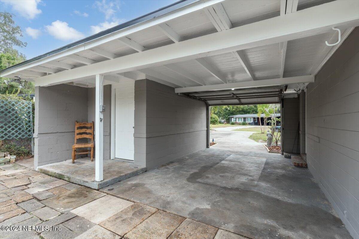 5317 OAK FOREST Drive