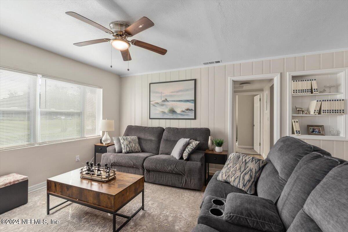 5317 OAK FOREST Drive