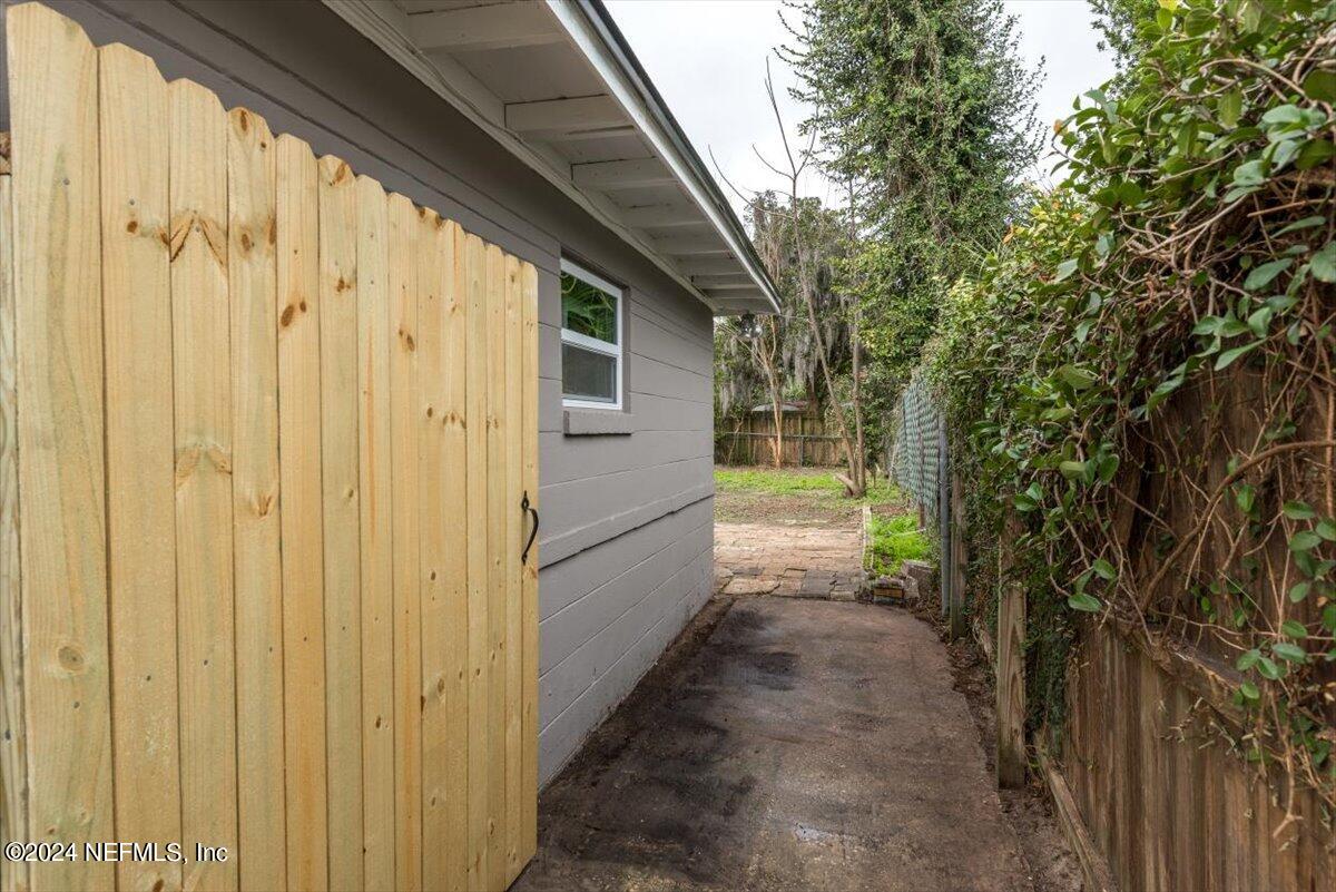 5317 OAK FOREST Drive