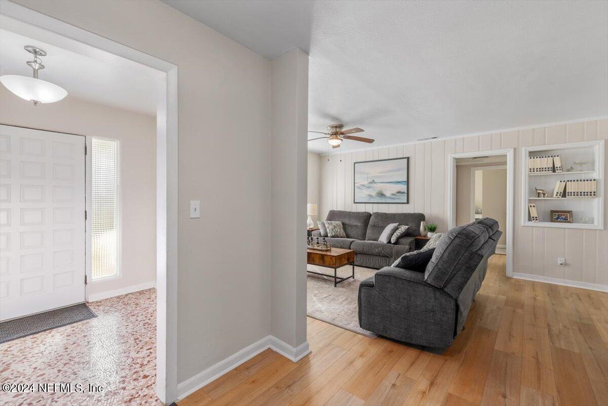 5317 OAK FOREST Drive