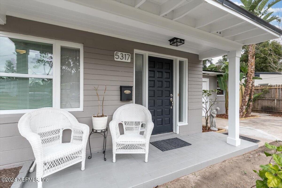 5317 OAK FOREST Drive