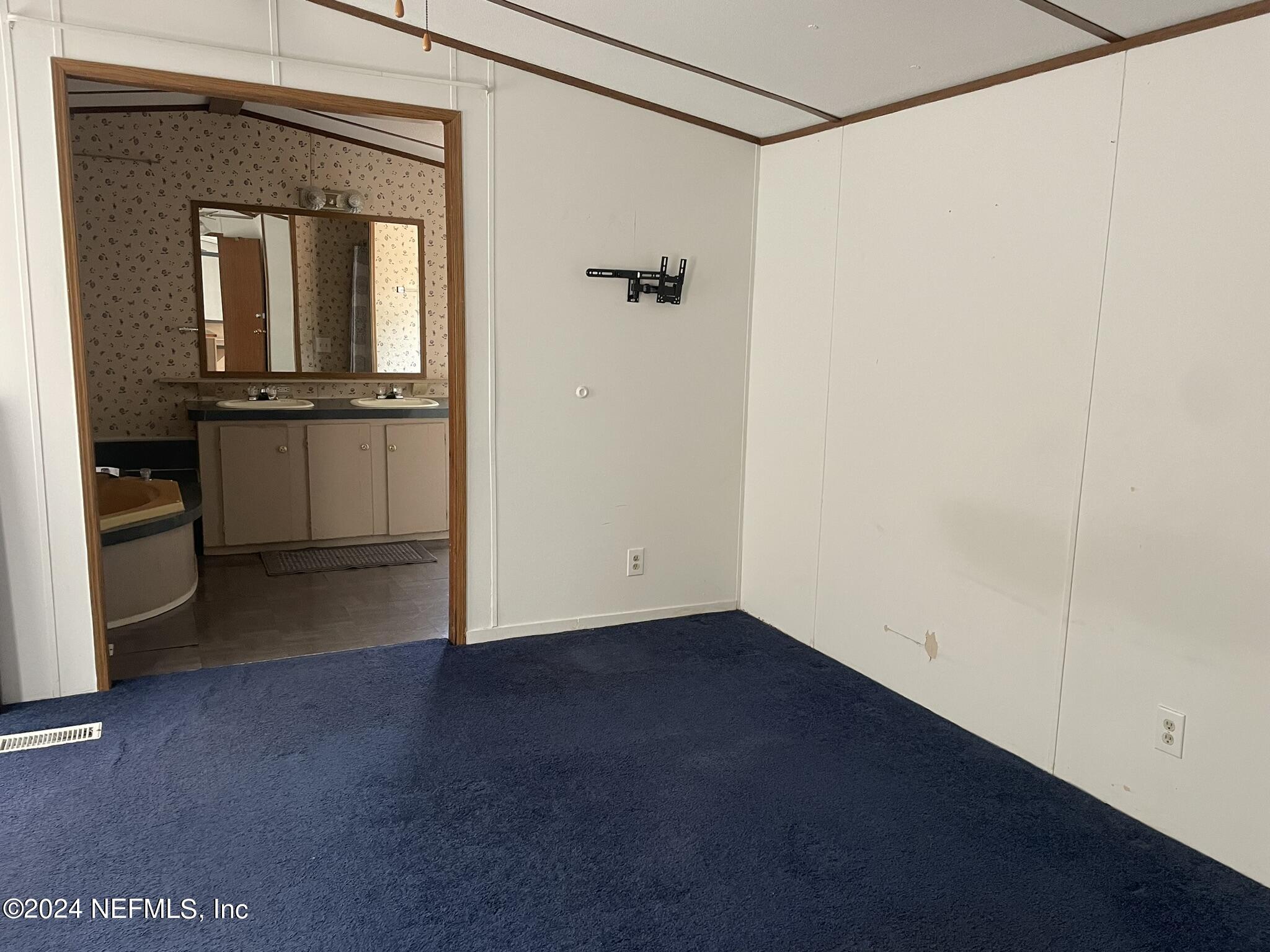 2748 JANE Lane
