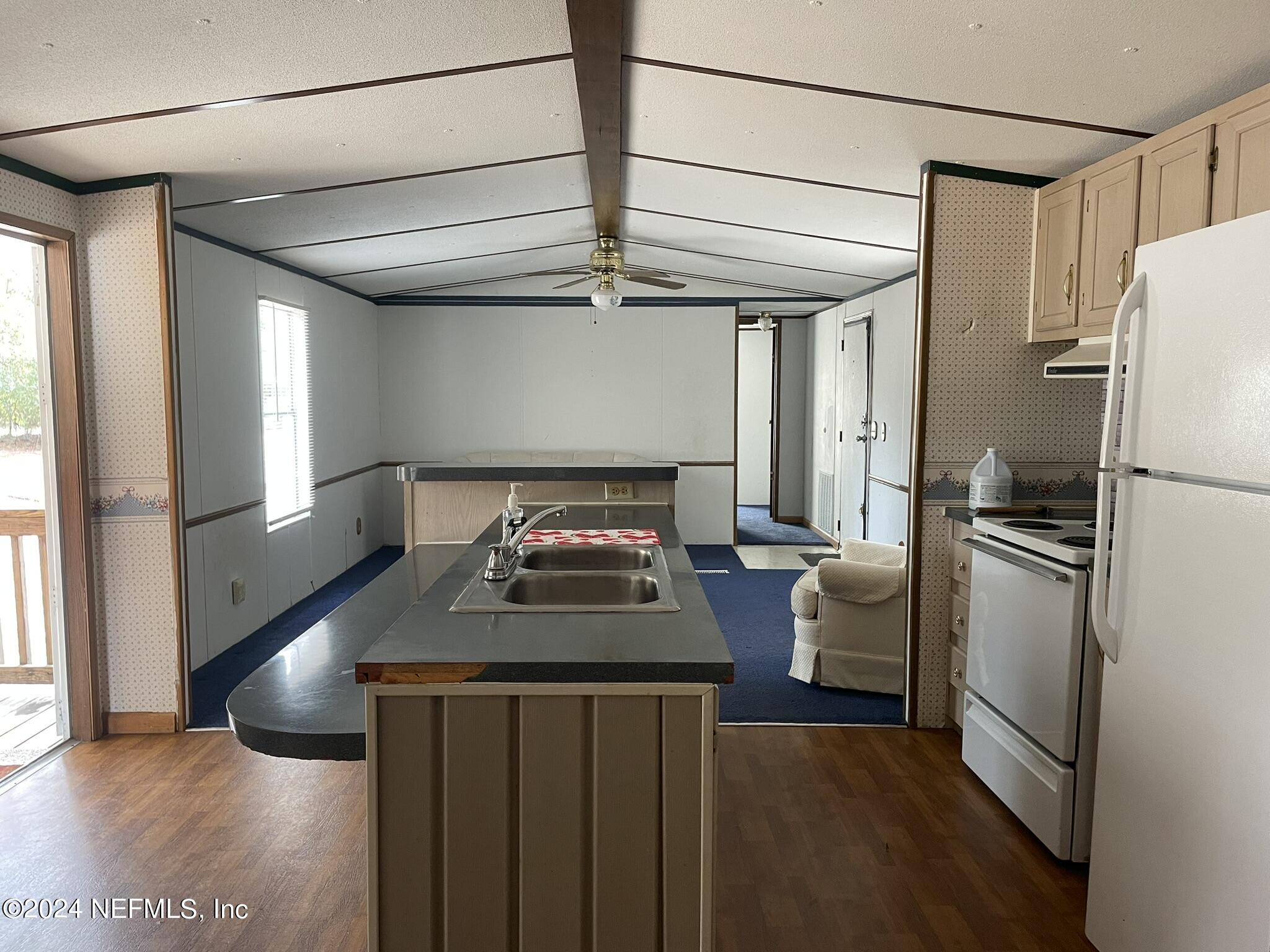 2748 JANE Lane