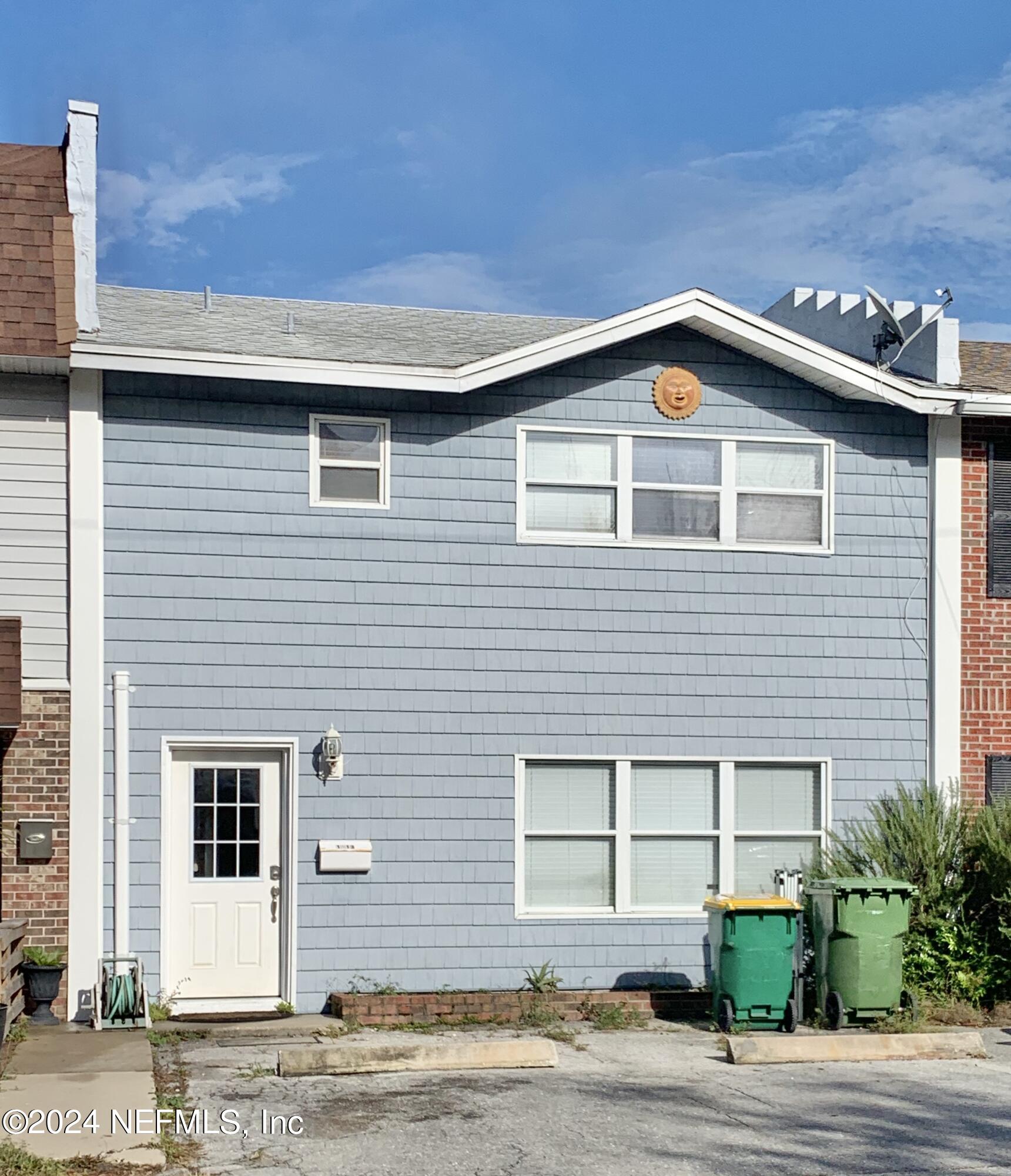 1413 4TH Street N