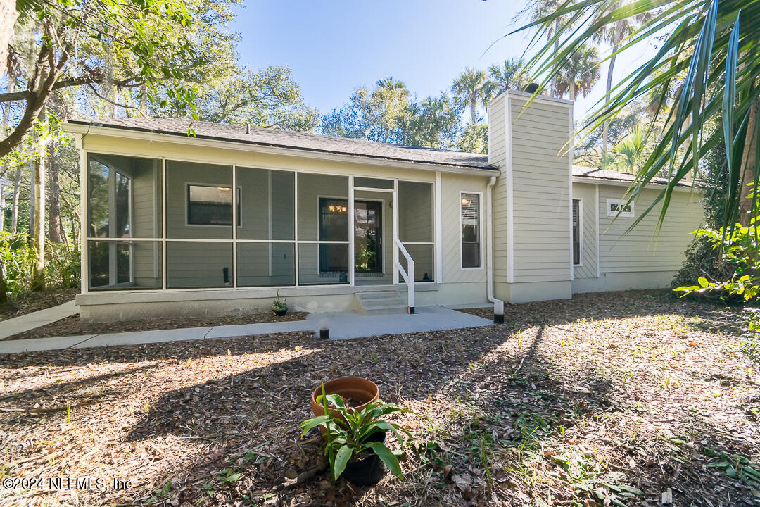 1850 TIERRA VERDE Drive