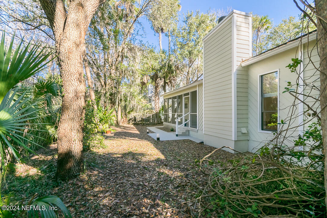 1850 TIERRA VERDE Drive