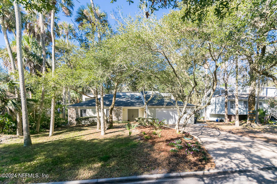 1850 TIERRA VERDE Drive