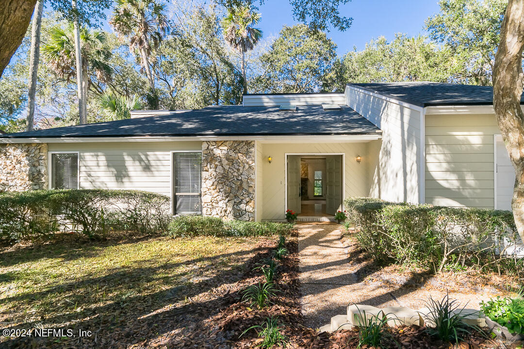 1850 TIERRA VERDE Drive