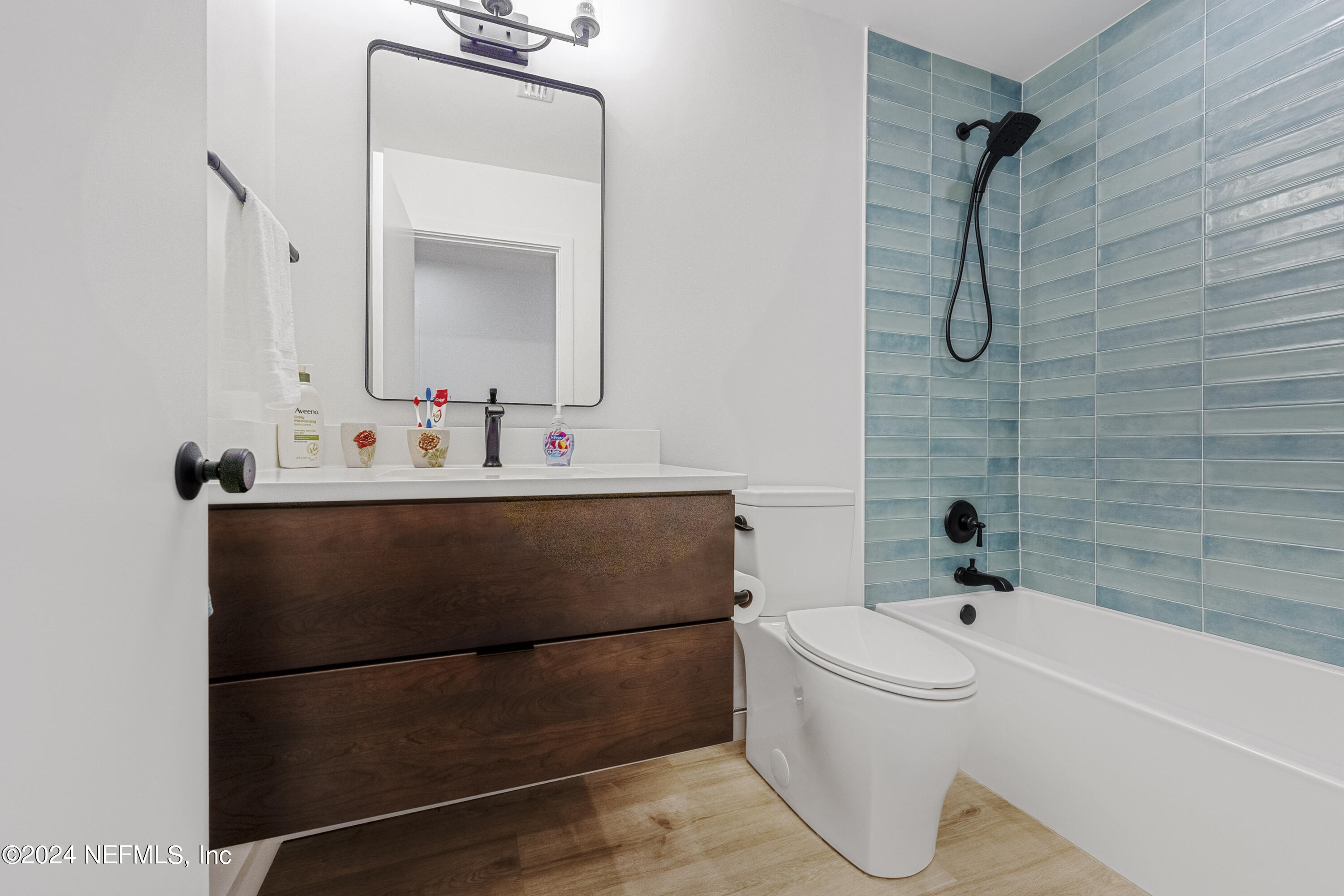 284 CORAL Way