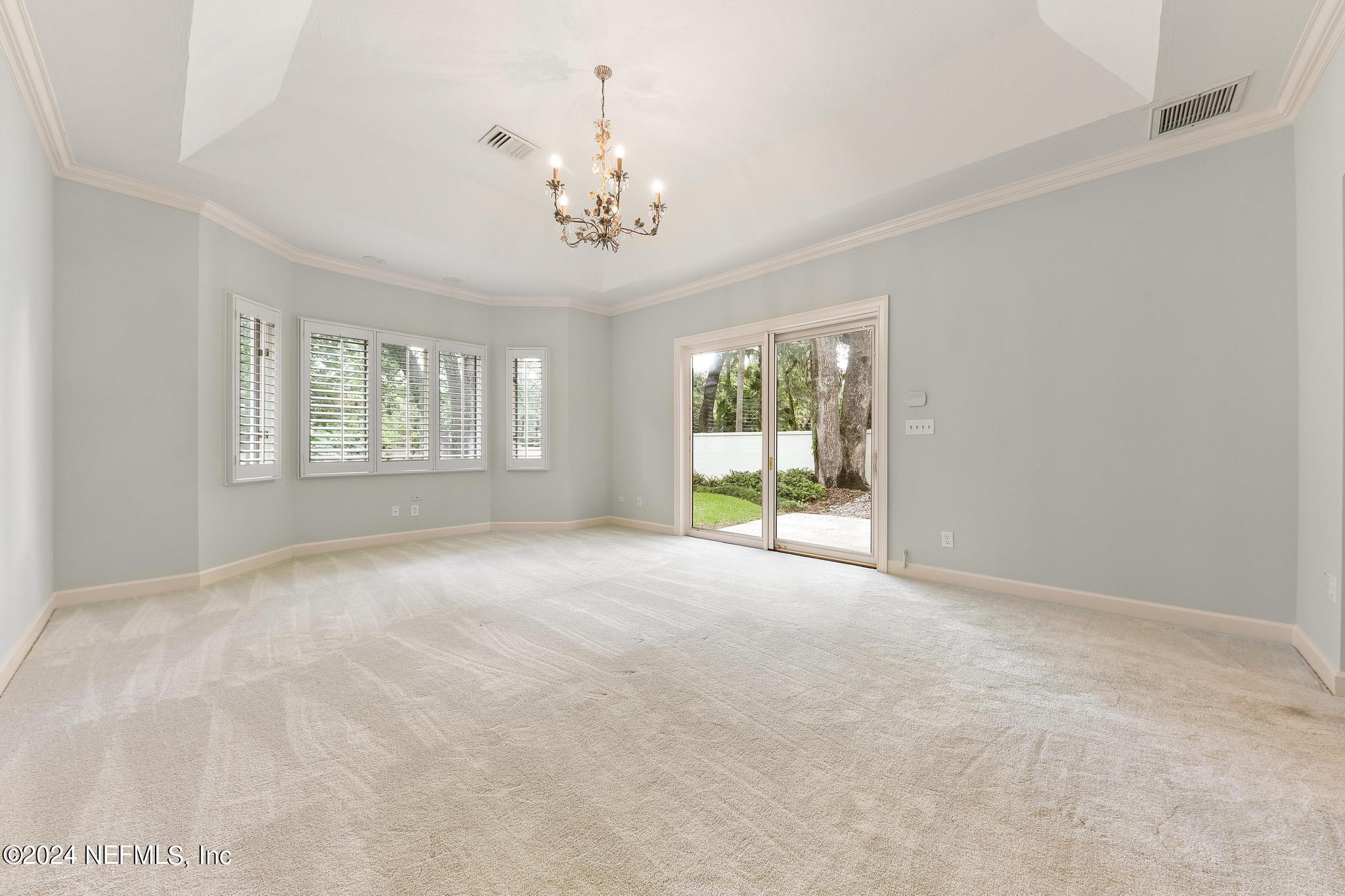6823 LINFORD Lane