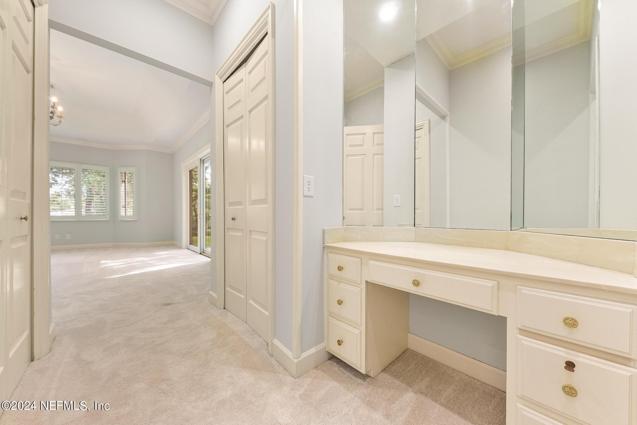 6823 LINFORD Lane