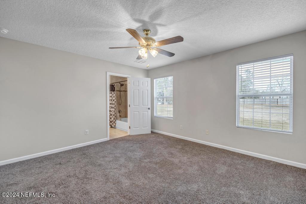 3308 THUNDER Road