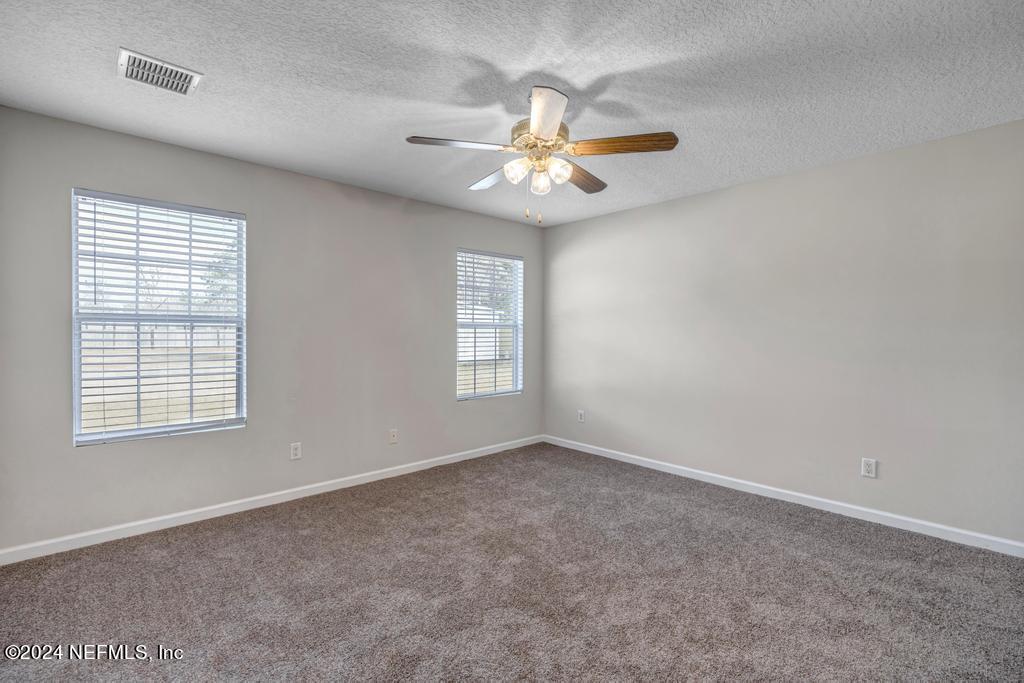 3308 THUNDER Road