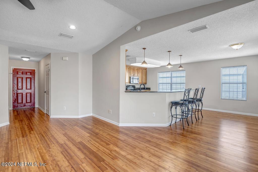 3308 THUNDER Road