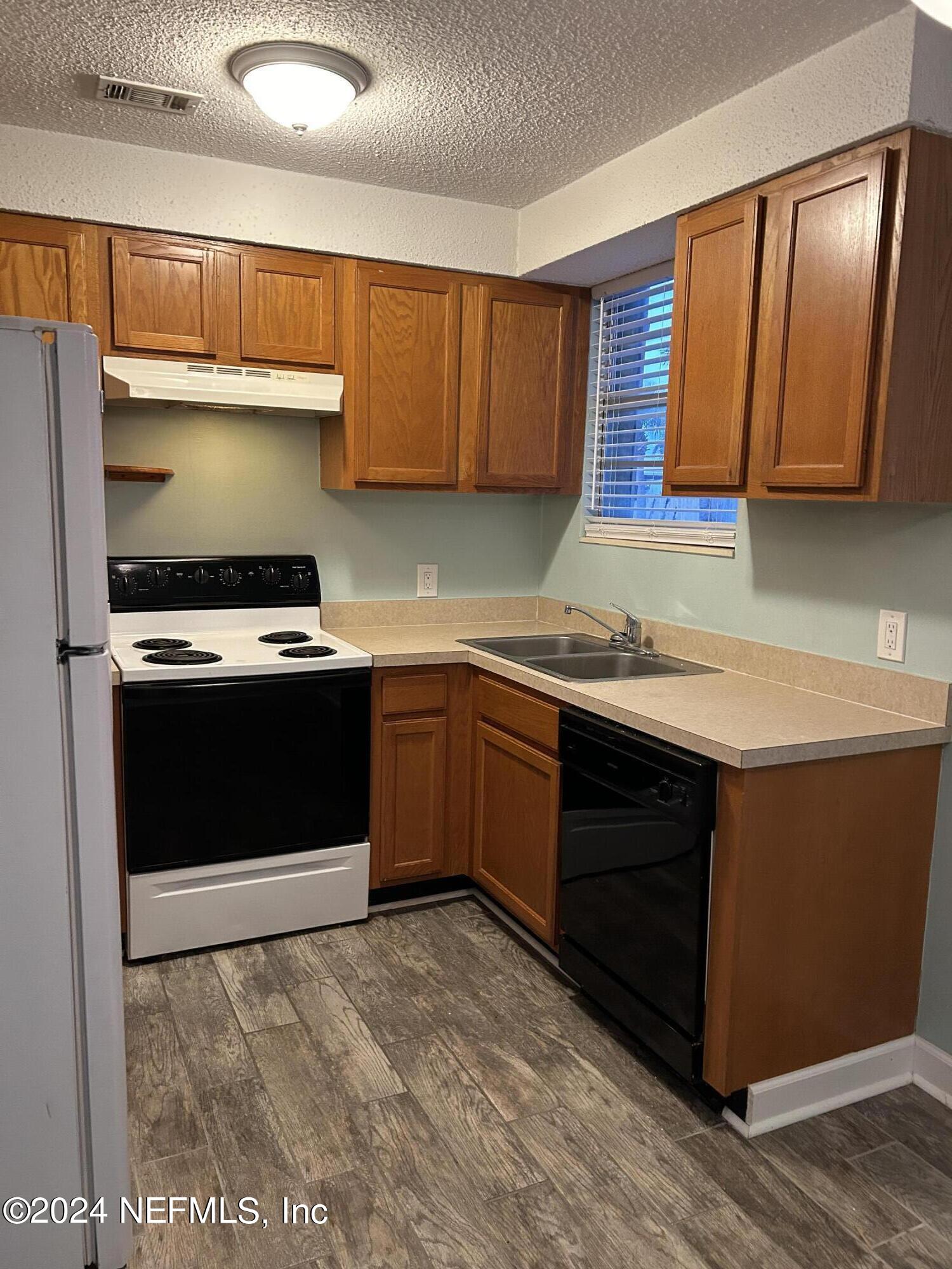 614 4TH Street N, A