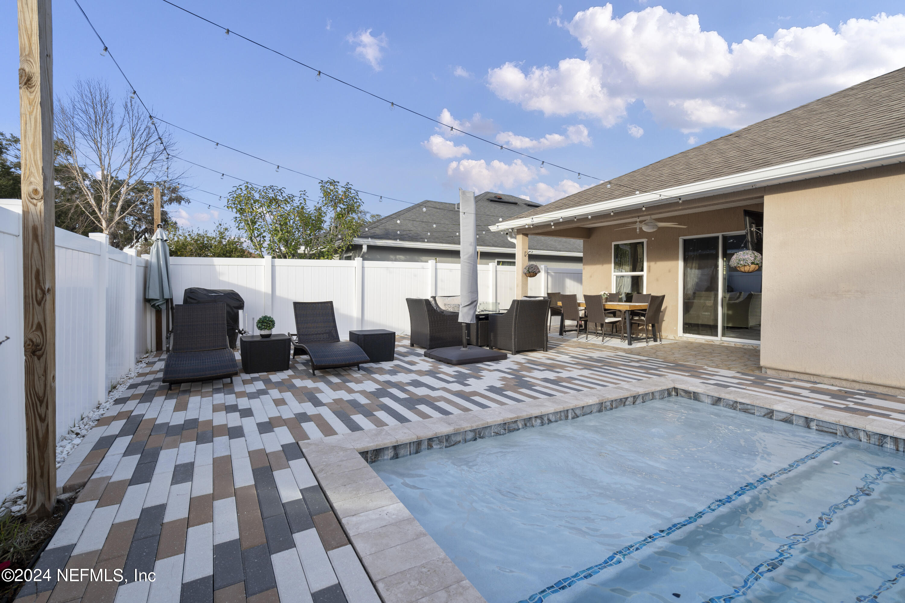 12392 ACOSTA OAKS Drive