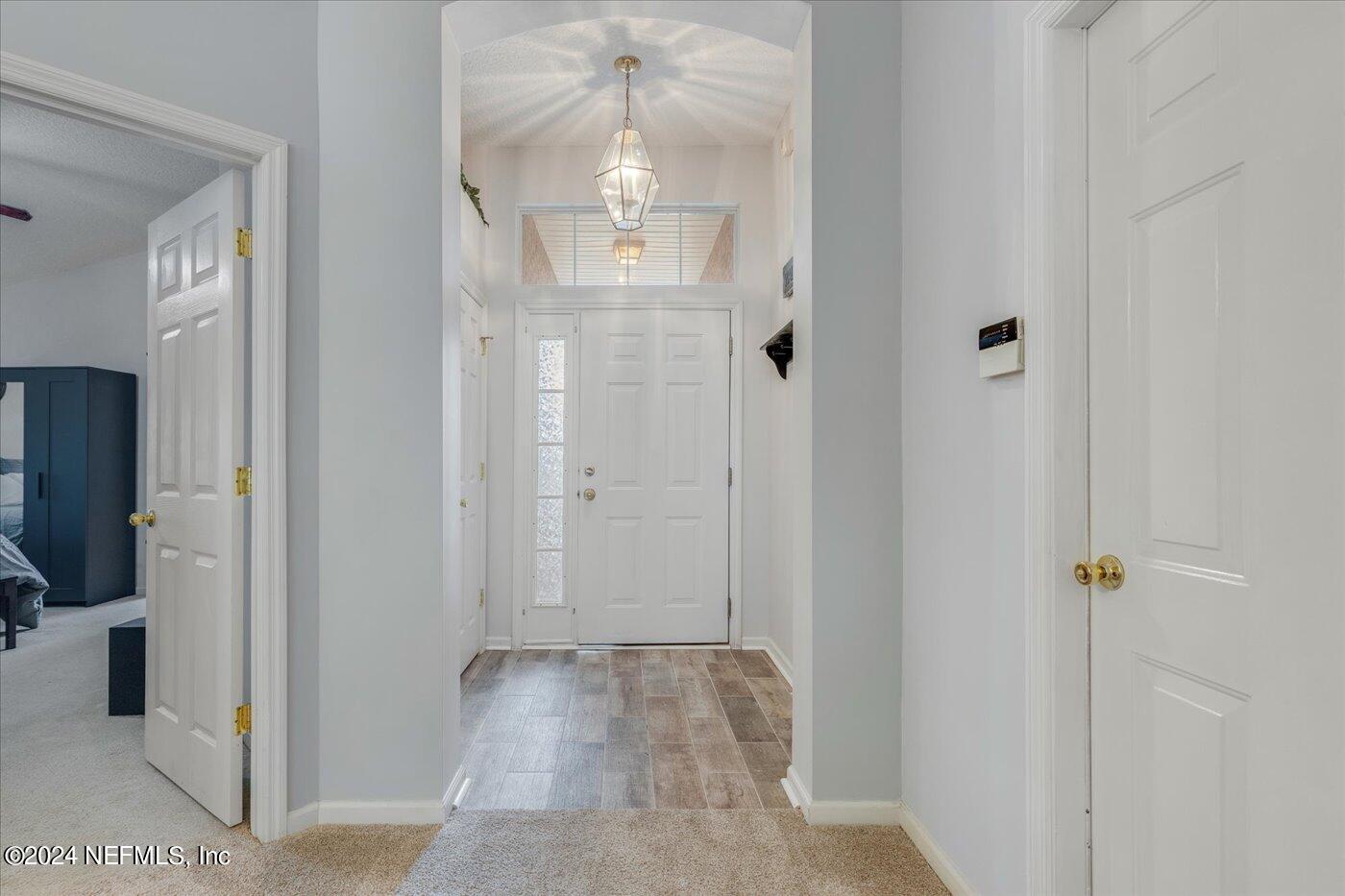 371 SUMMIT Drive