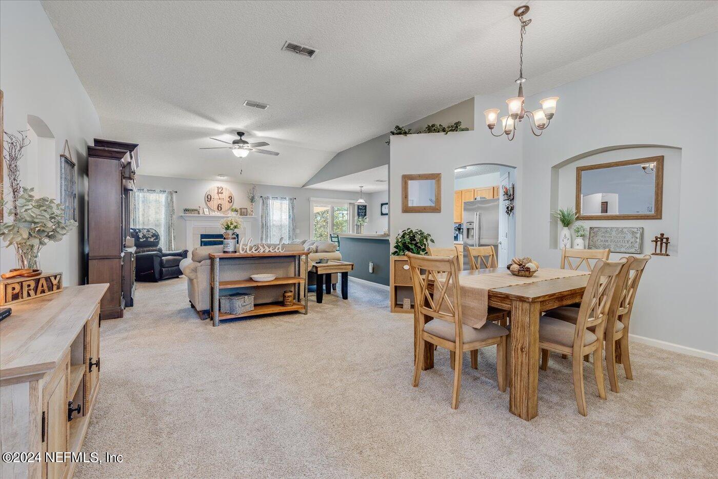 371 SUMMIT Drive
