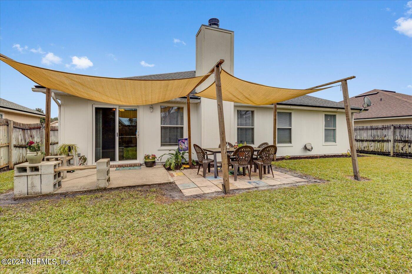 371 SUMMIT Drive