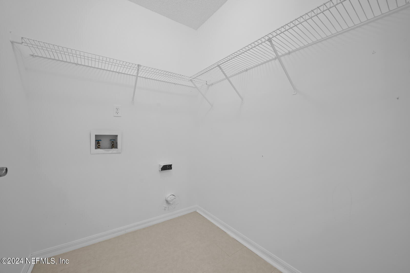 8235 PROVINCIAL Circle N