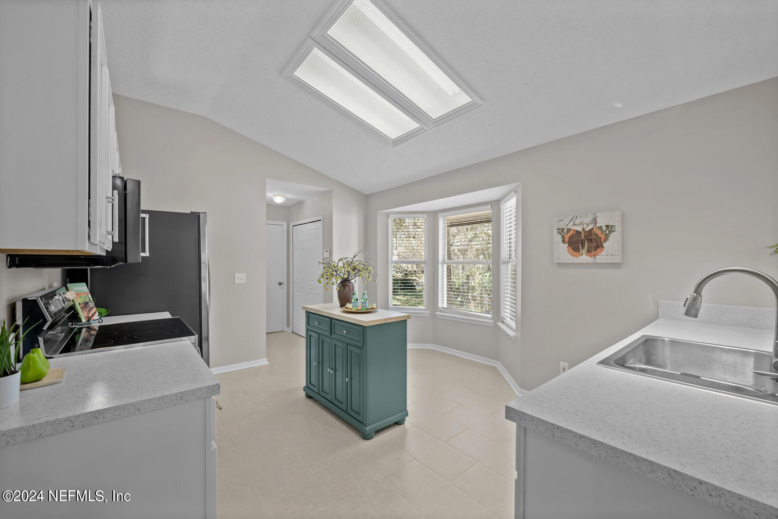 8235 PROVINCIAL Circle N