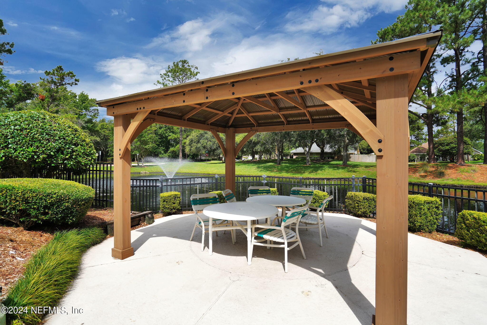 13411 FOXHAVEN Drive N