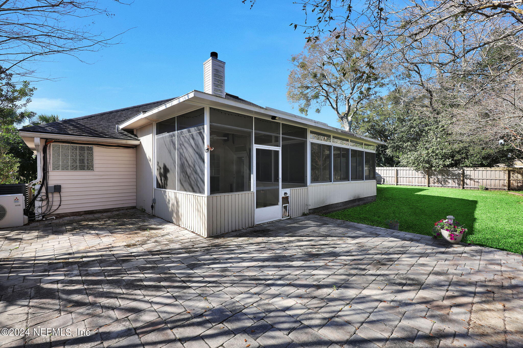 13411 FOXHAVEN Drive N