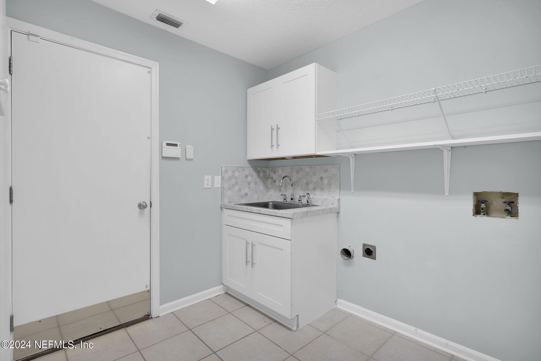 13411 FOXHAVEN Drive N